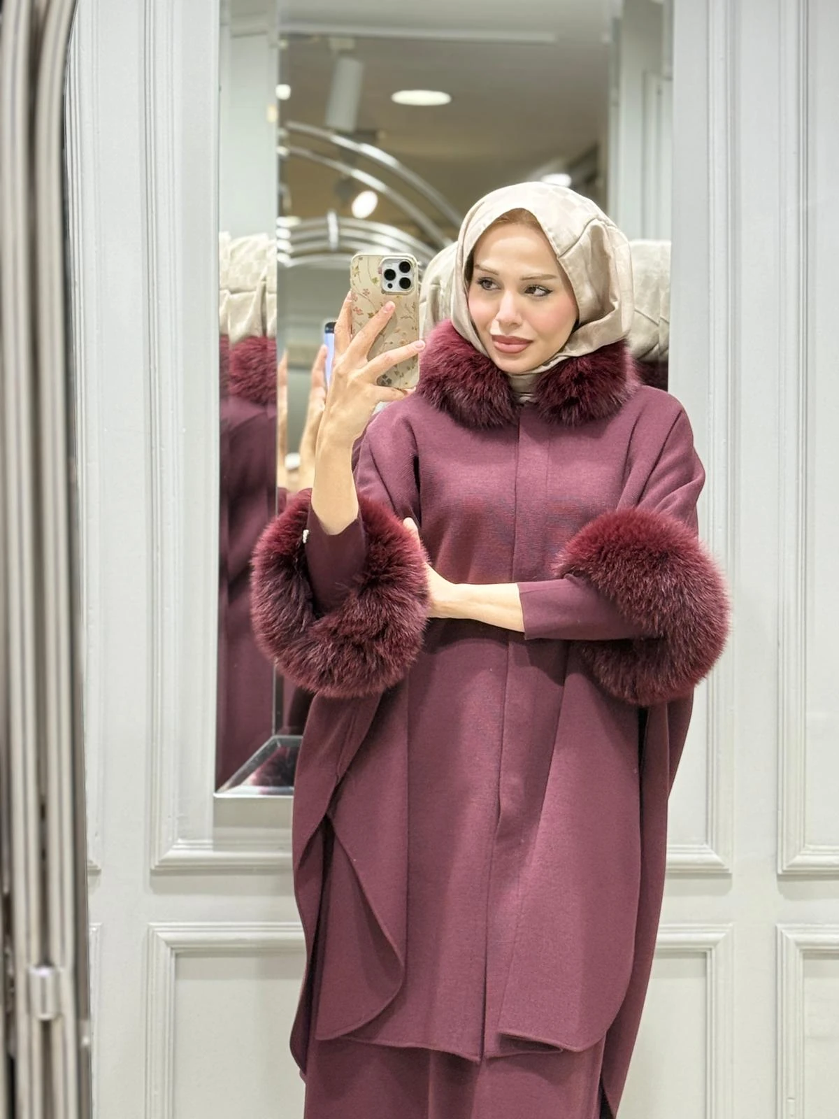 DALİDA KÜRK DETAYLI TRİKO PANÇO