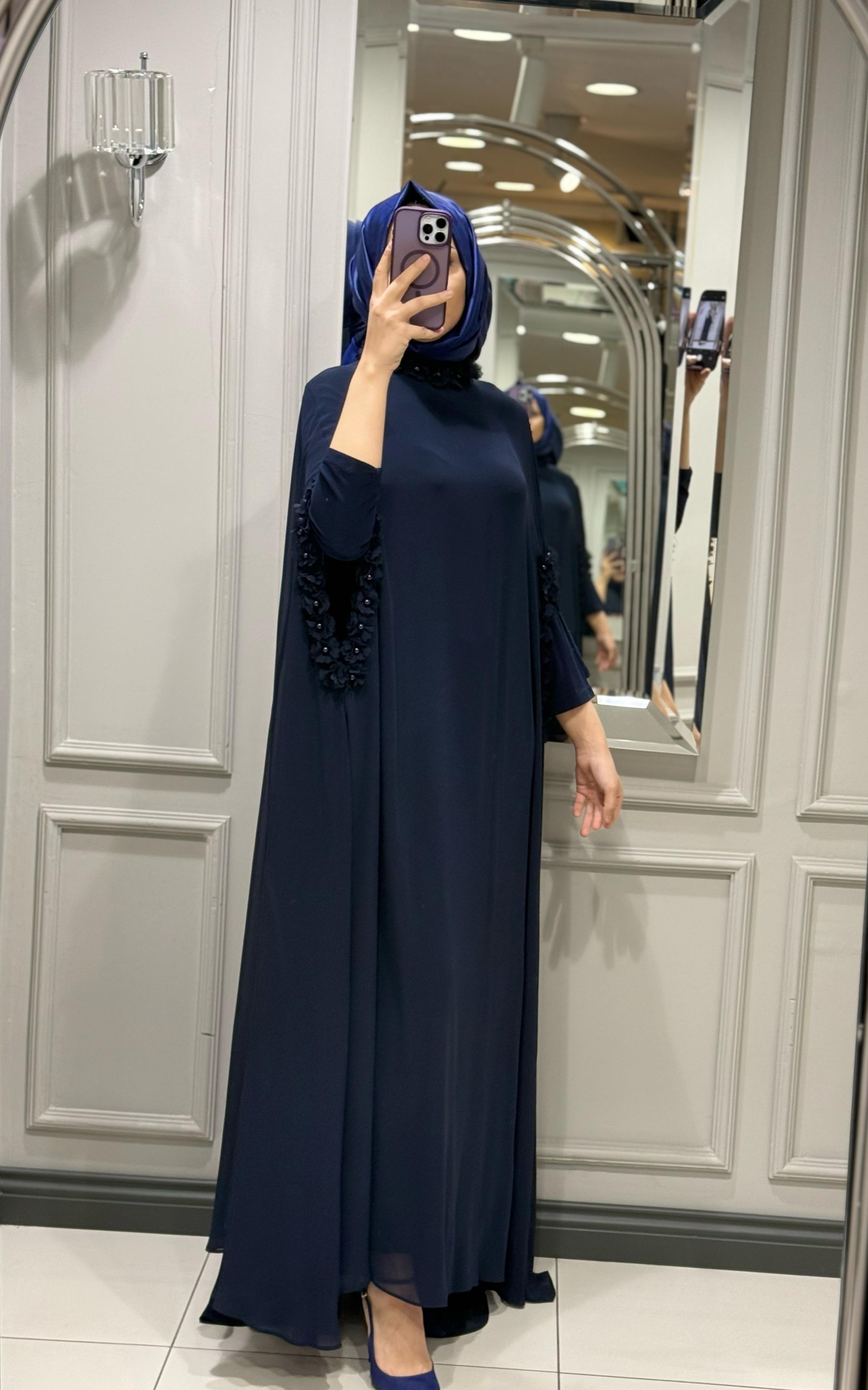 WHITE CORNER ABAYA - LACİ