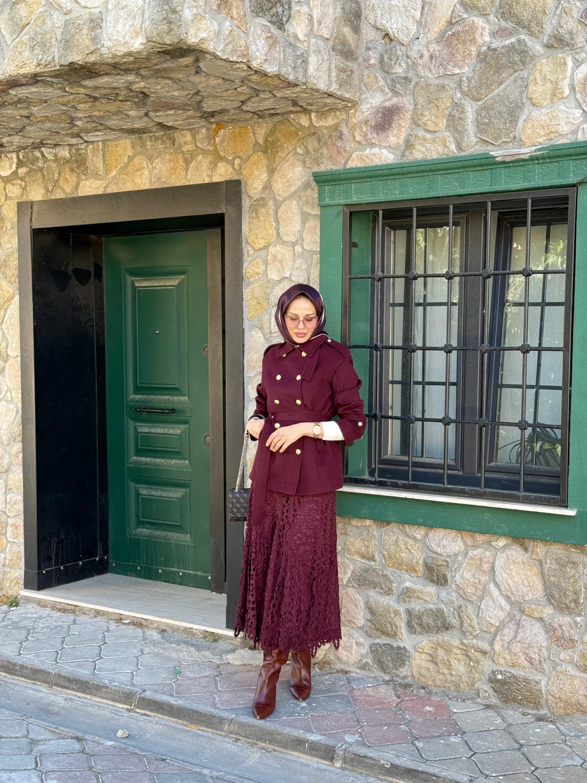 YEŞİM ÖZCAN KRUVAZE KABAN