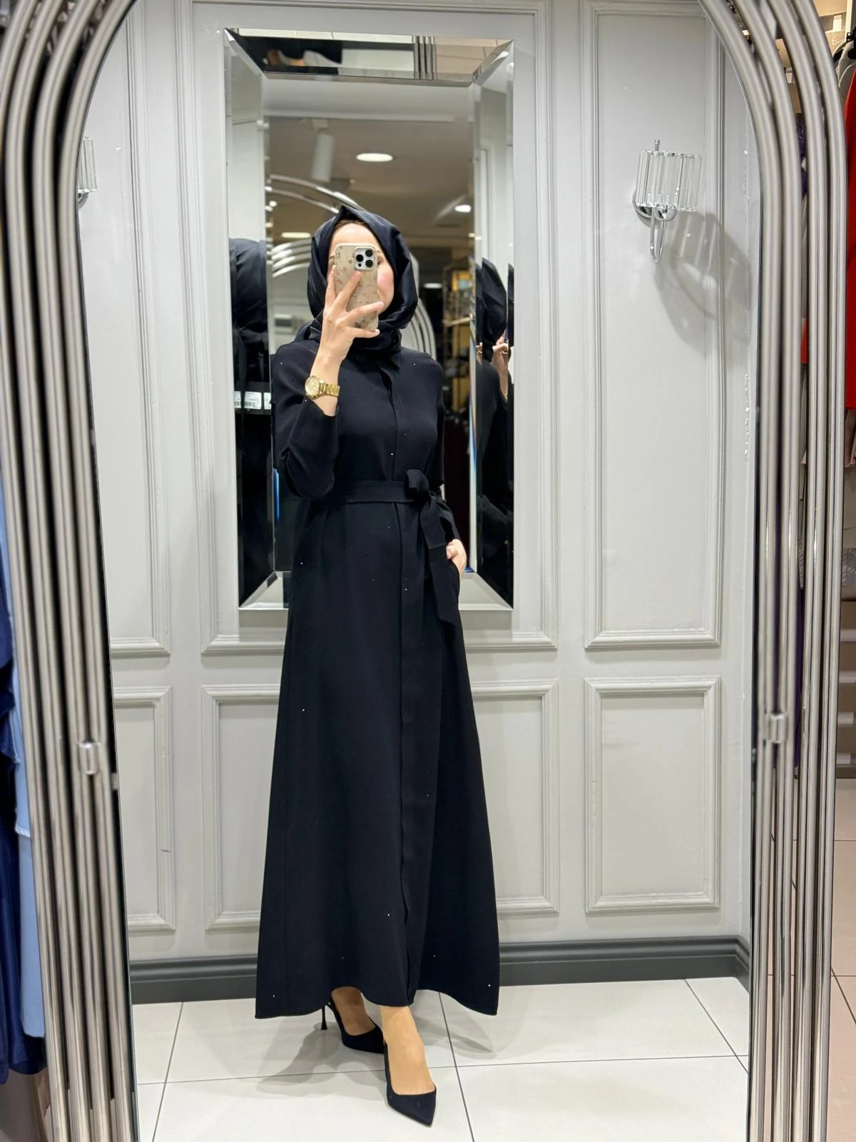 YEŞİM ÖZCAN TAŞLI ELBİSE - SİYAH