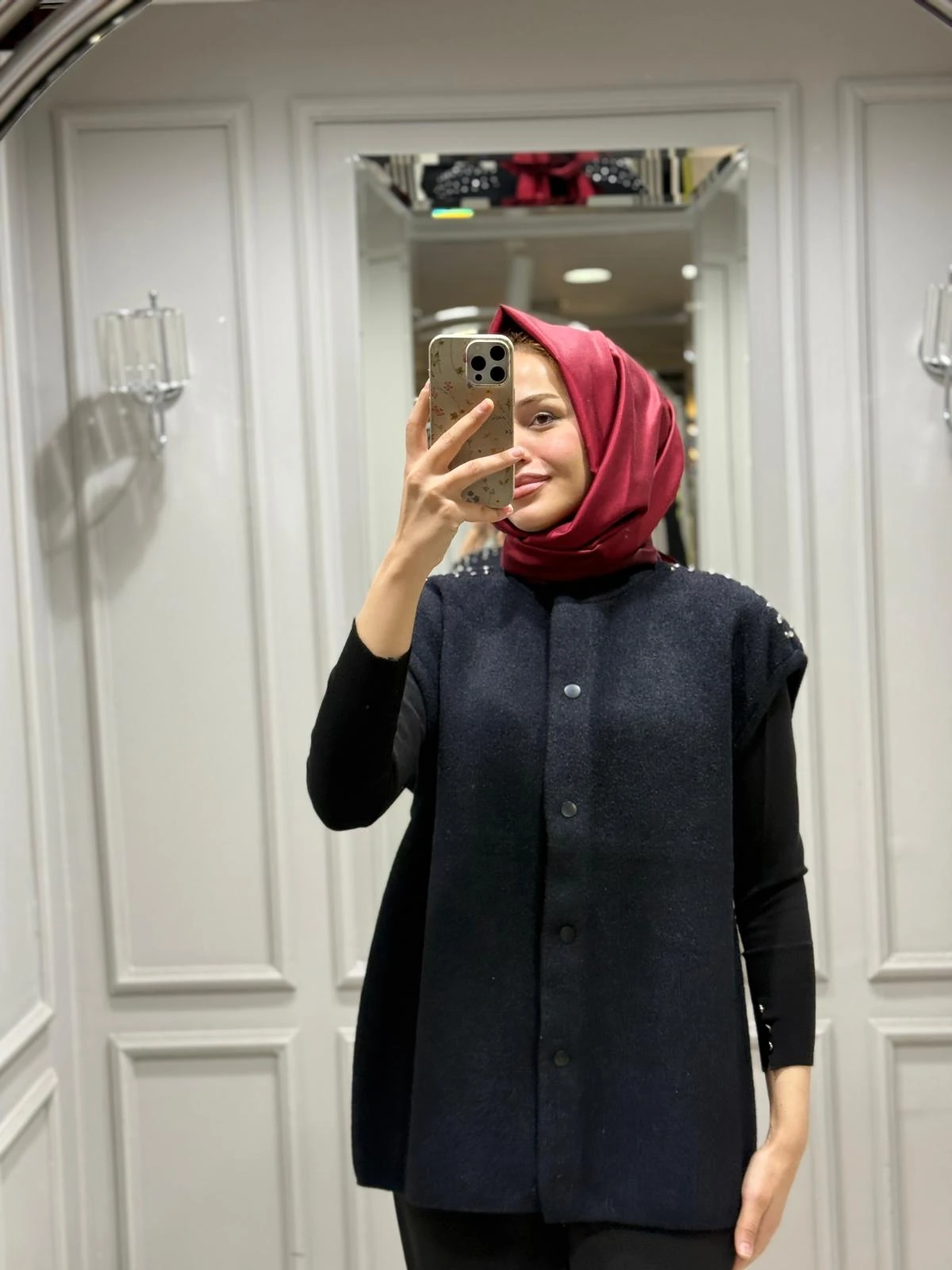 TIĞ TRİKO TAŞ İŞLEMELİ TRİKO YELEK