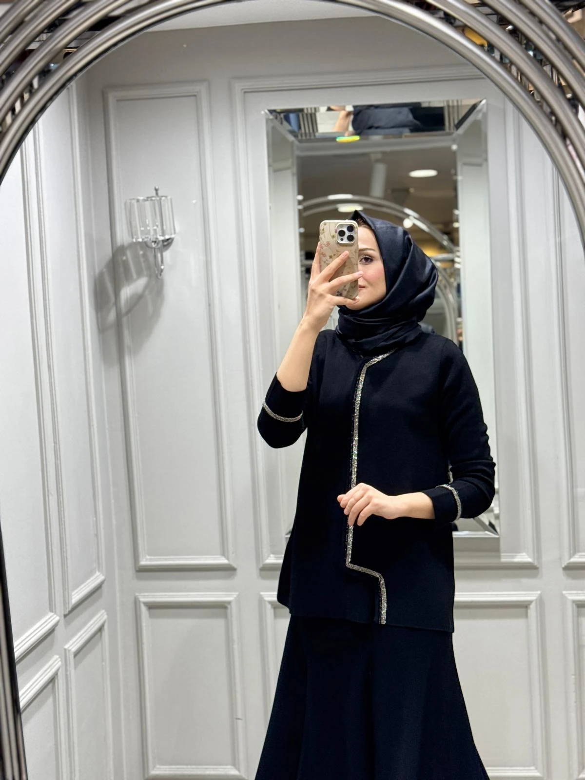 VENÖVE CLOVE HIRKA ETEK TAKIM