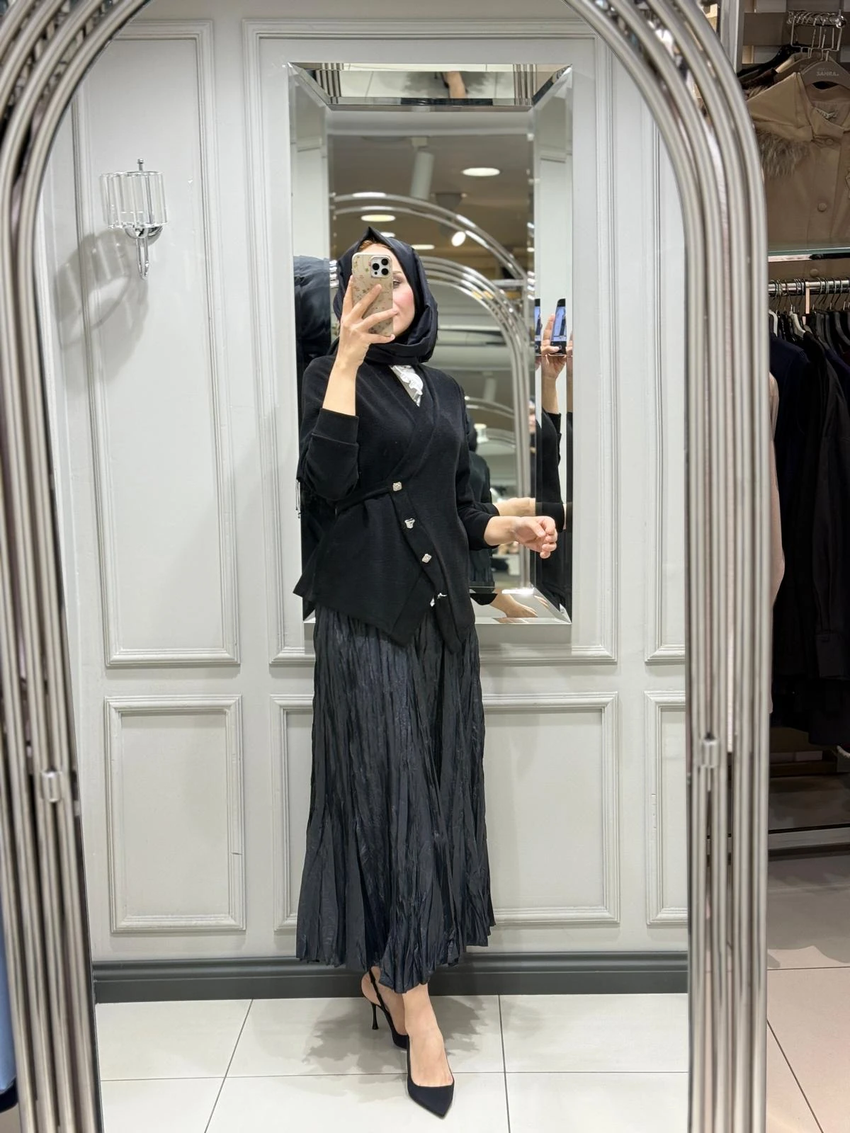 FUAT GÜRŞEN ETEK - SİYAH