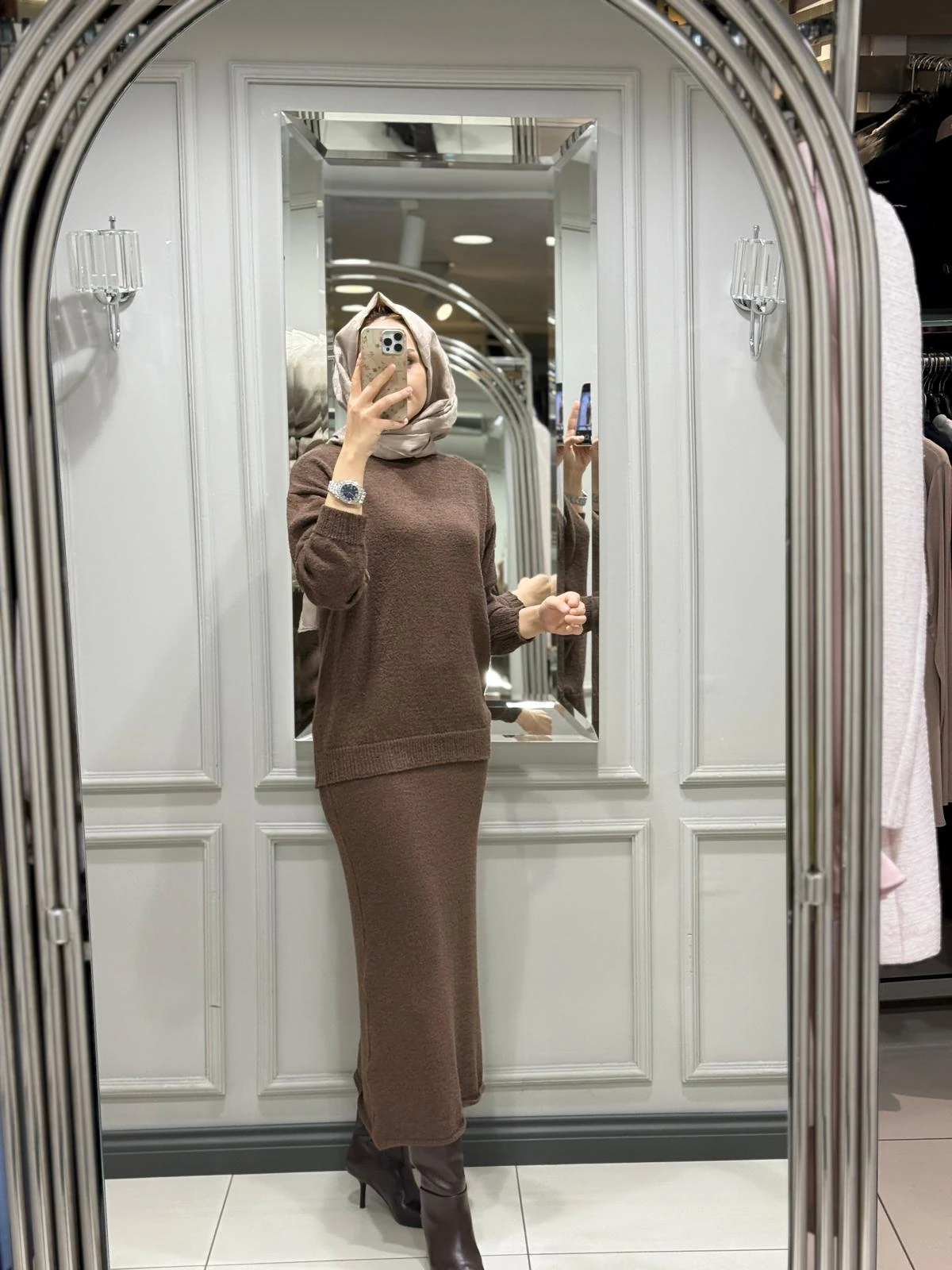 YEŞİM ÖZCAN ETEKLİ TRİKO TAKIM - KAHVE