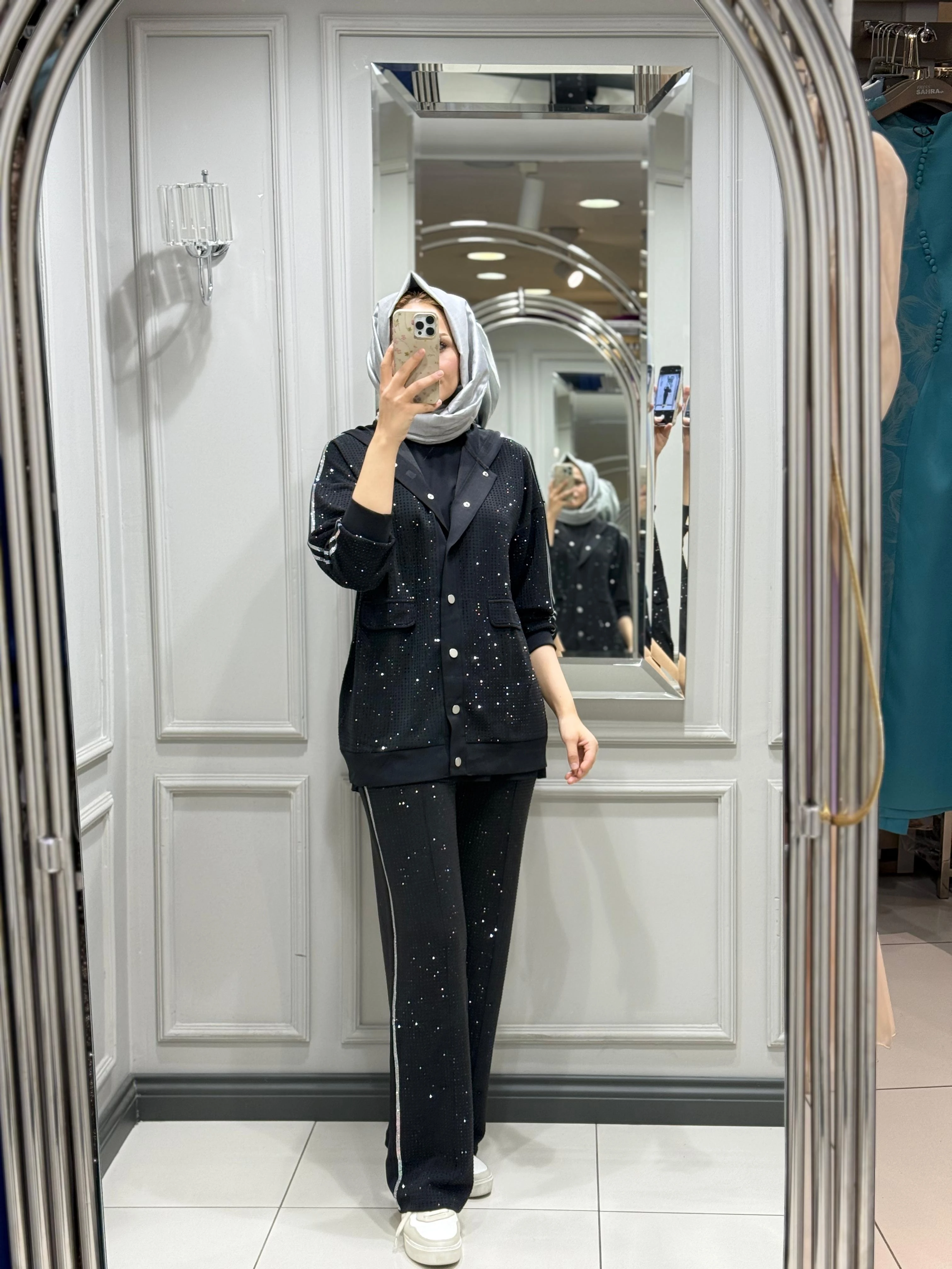 GHISA TAKIM - SİYAH