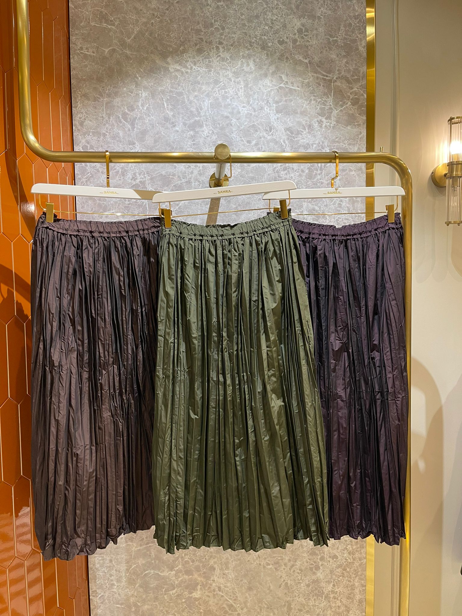 YEŞİM ÖZCAN ETEK - HAKI