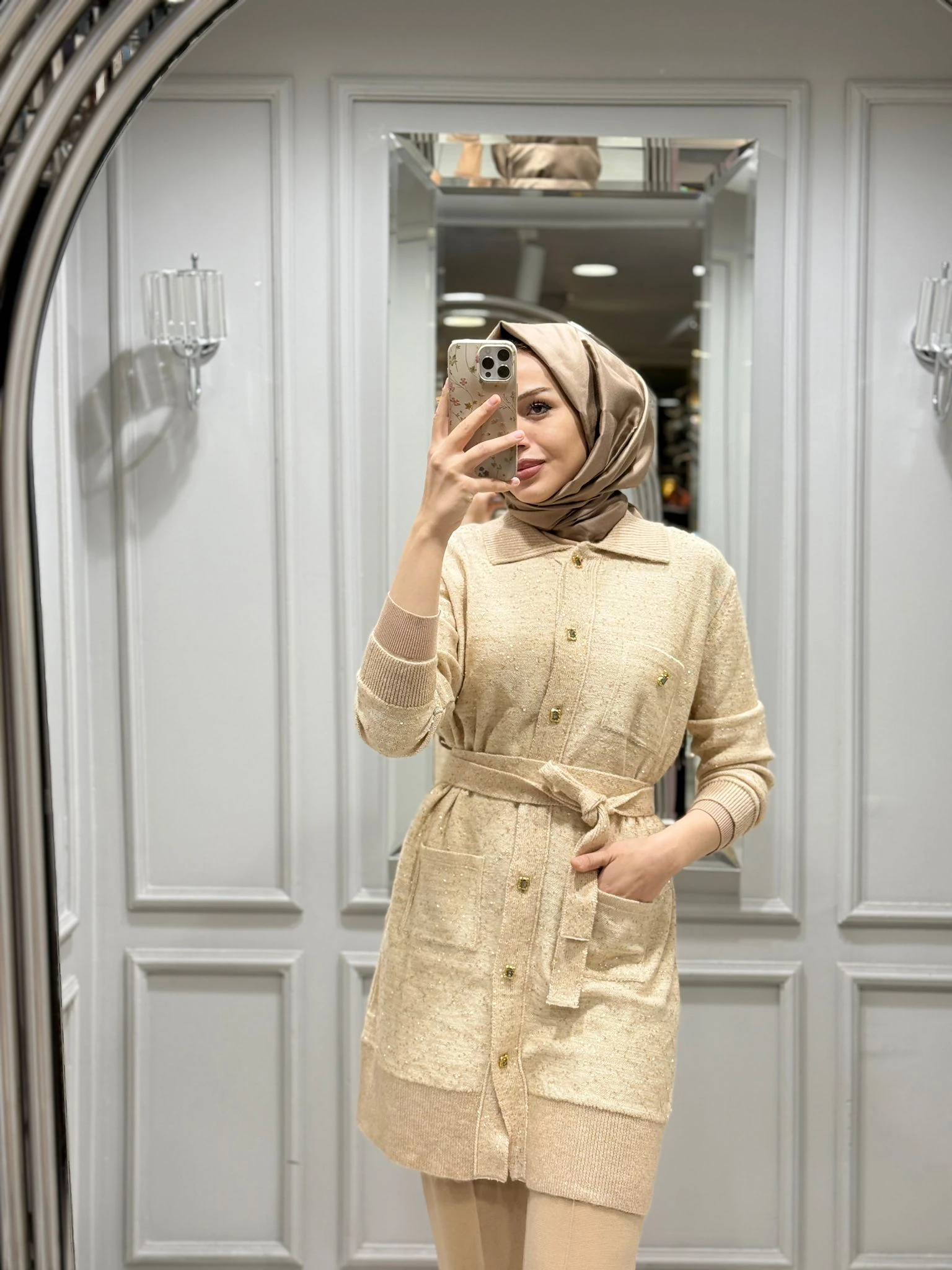 YEŞİM ÖZCAN HIRKA