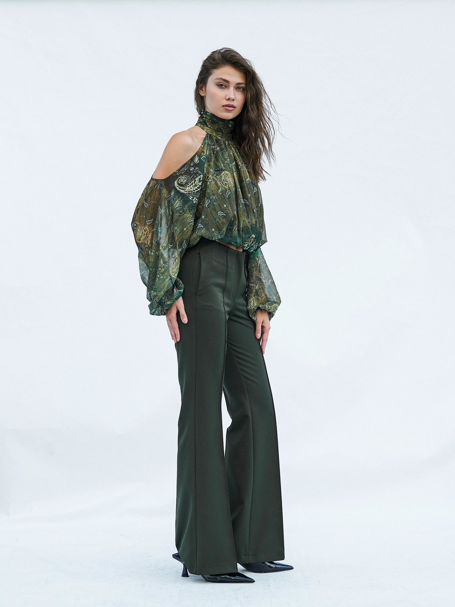 071762 Omzu Açık Belden Lastikli Bluz