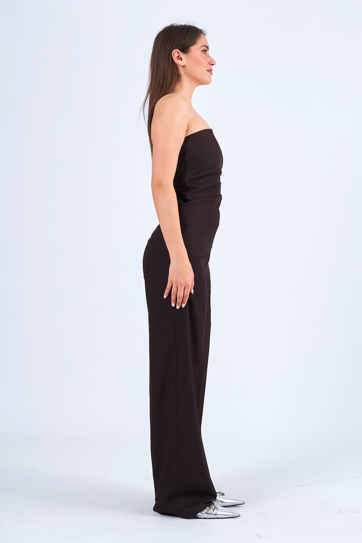 060281 ASİMETRİK KESİM STRAPLEZ BLUZ
