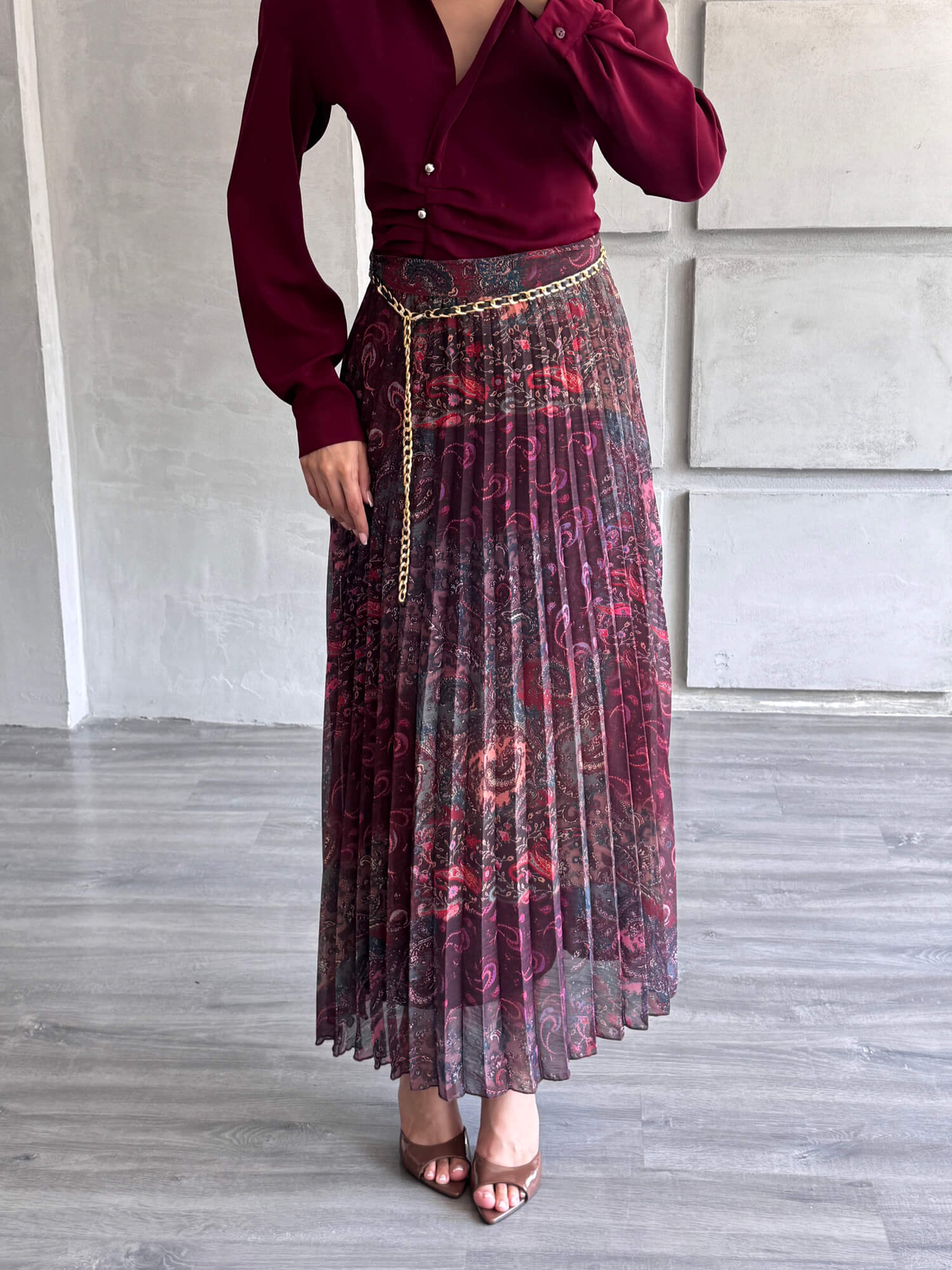 041110 Zincir Kemerli Piliseli Etek