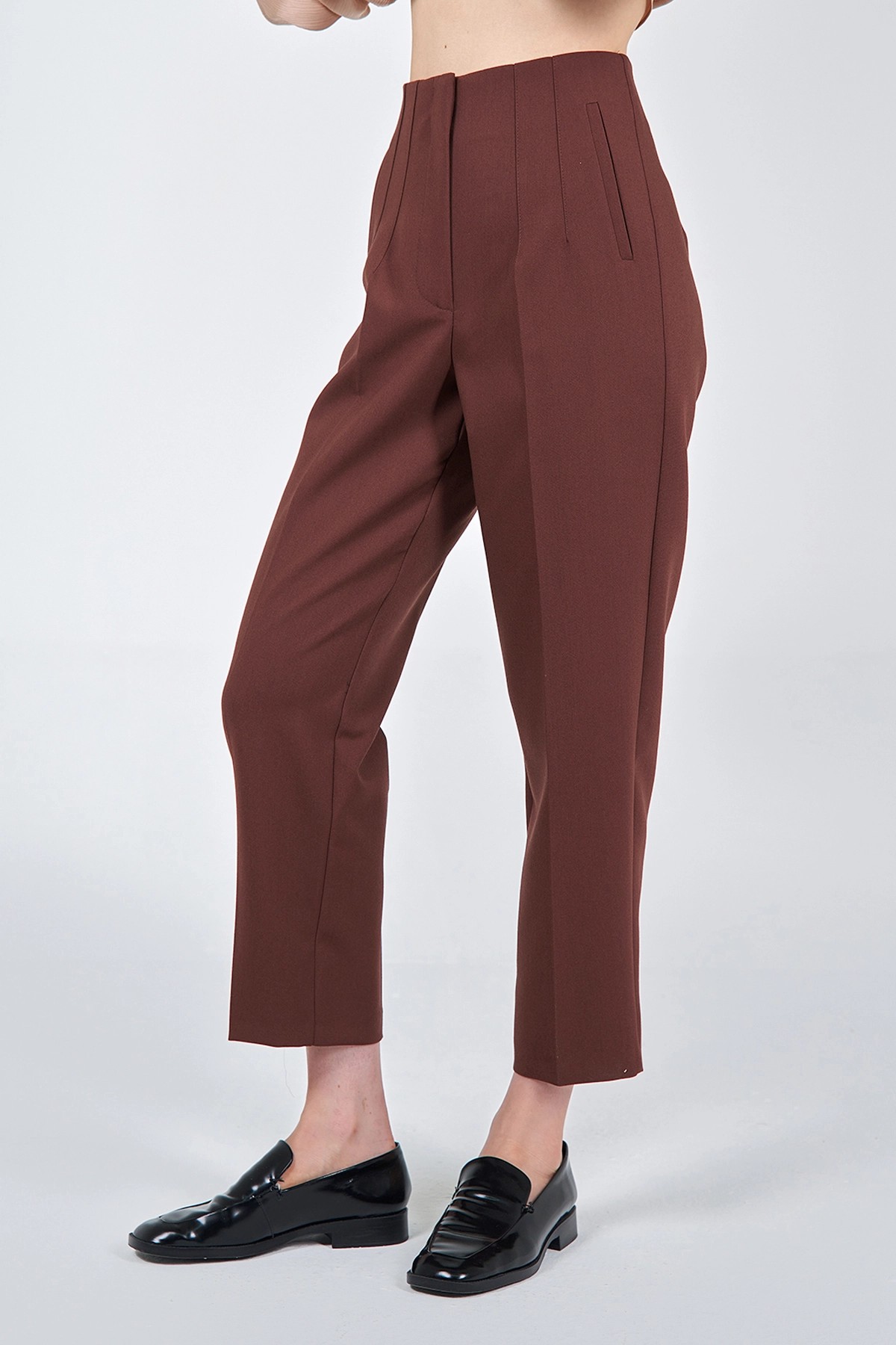 031041 High Waist Ribbed Carrot Trousers