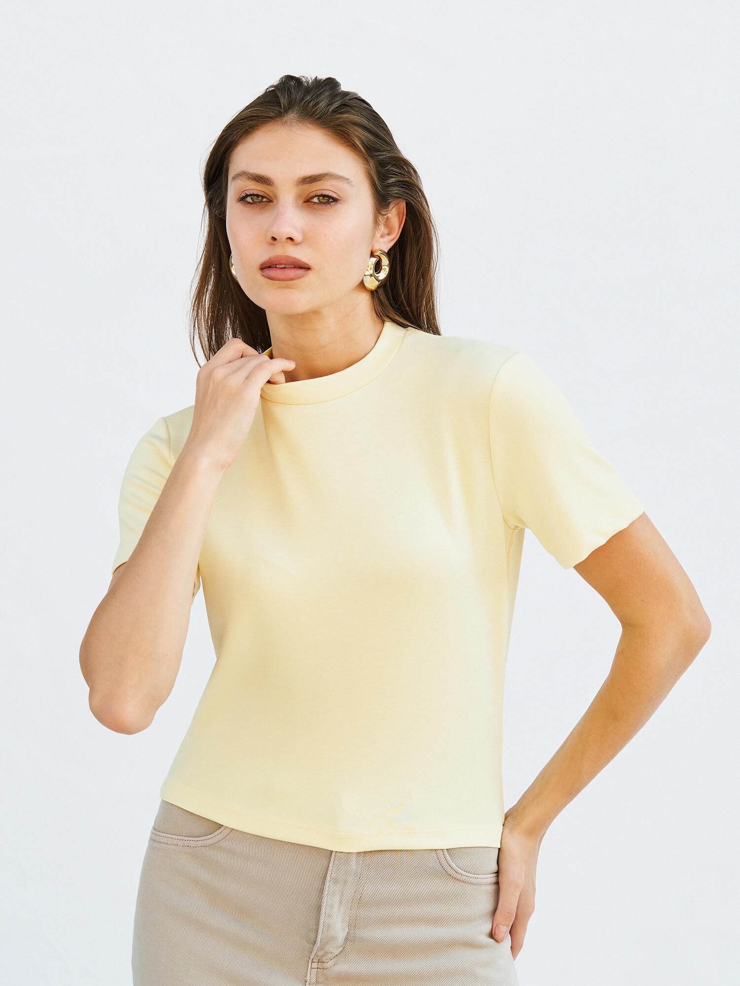050643 KISA KOLLU CROP TSHIRT