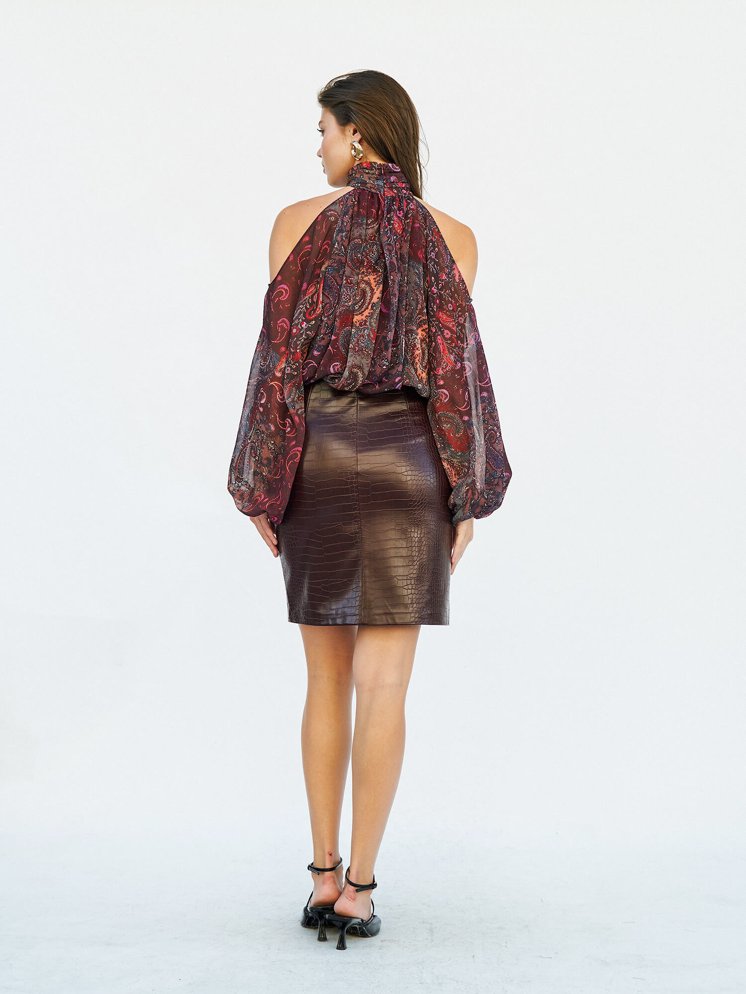 071762 Omzu Açık Belden Lastikli Bluz