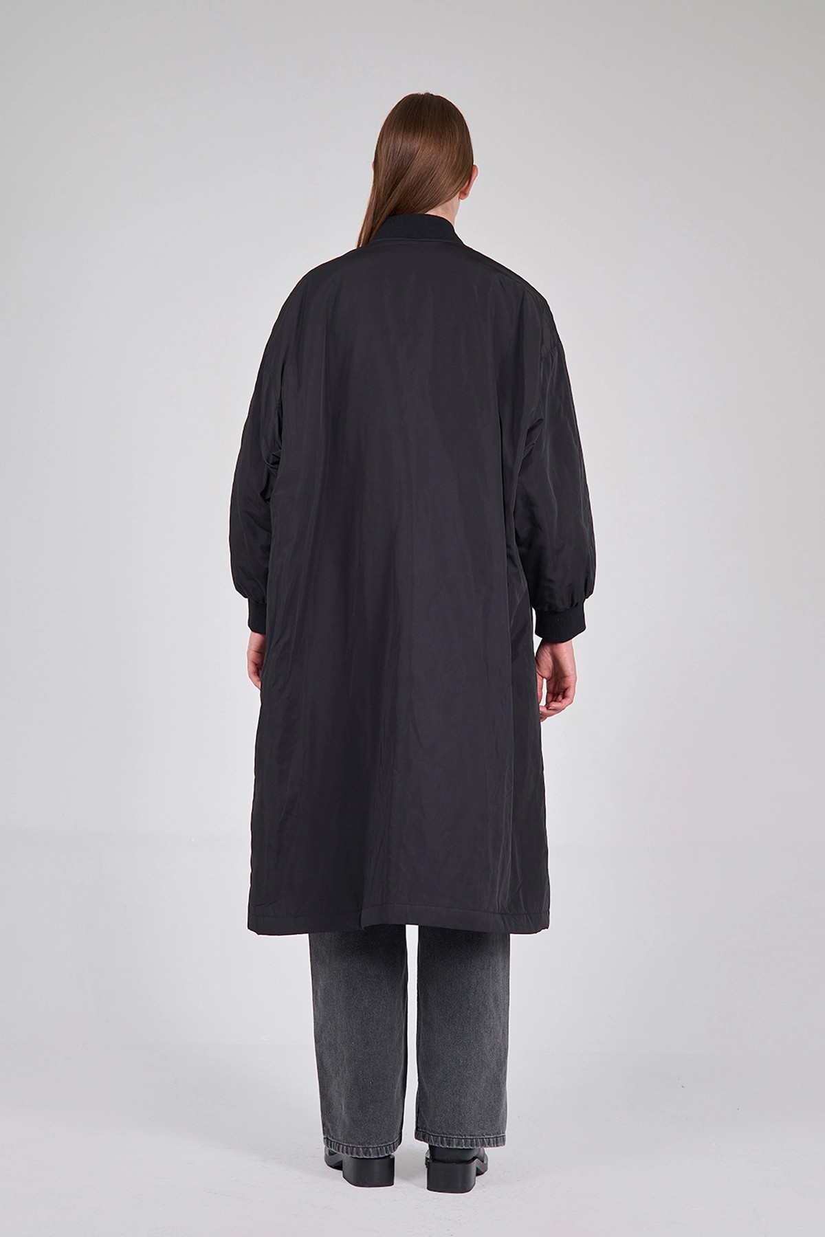 160676 Long Zippered Coat with Ribbed Collar