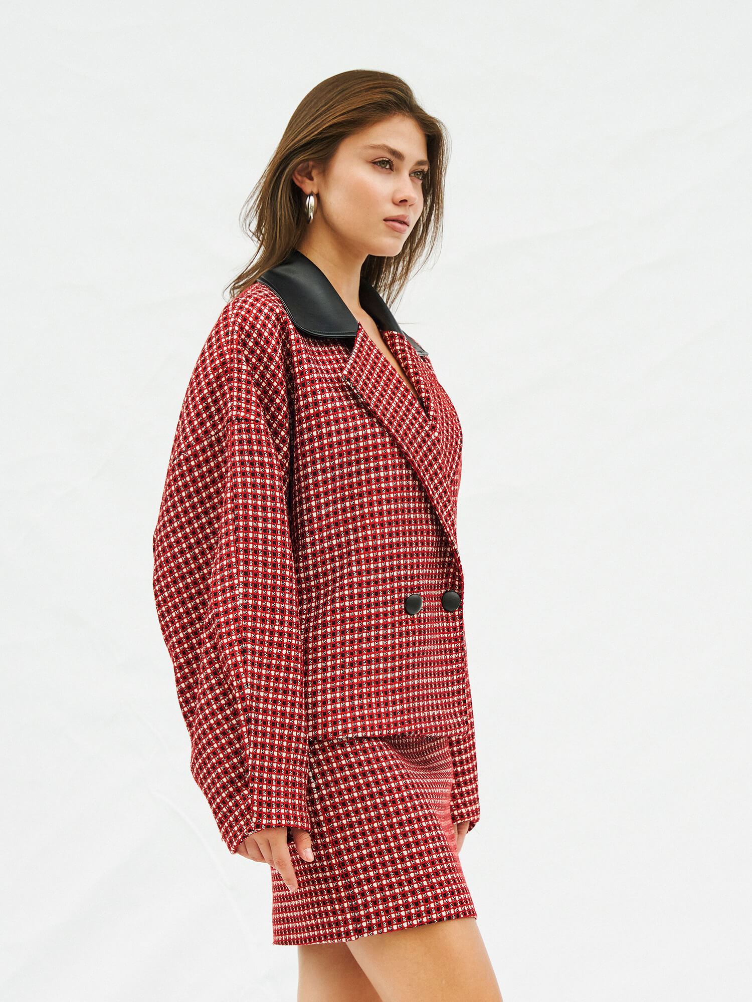 160832 Deri Yakalı Mont