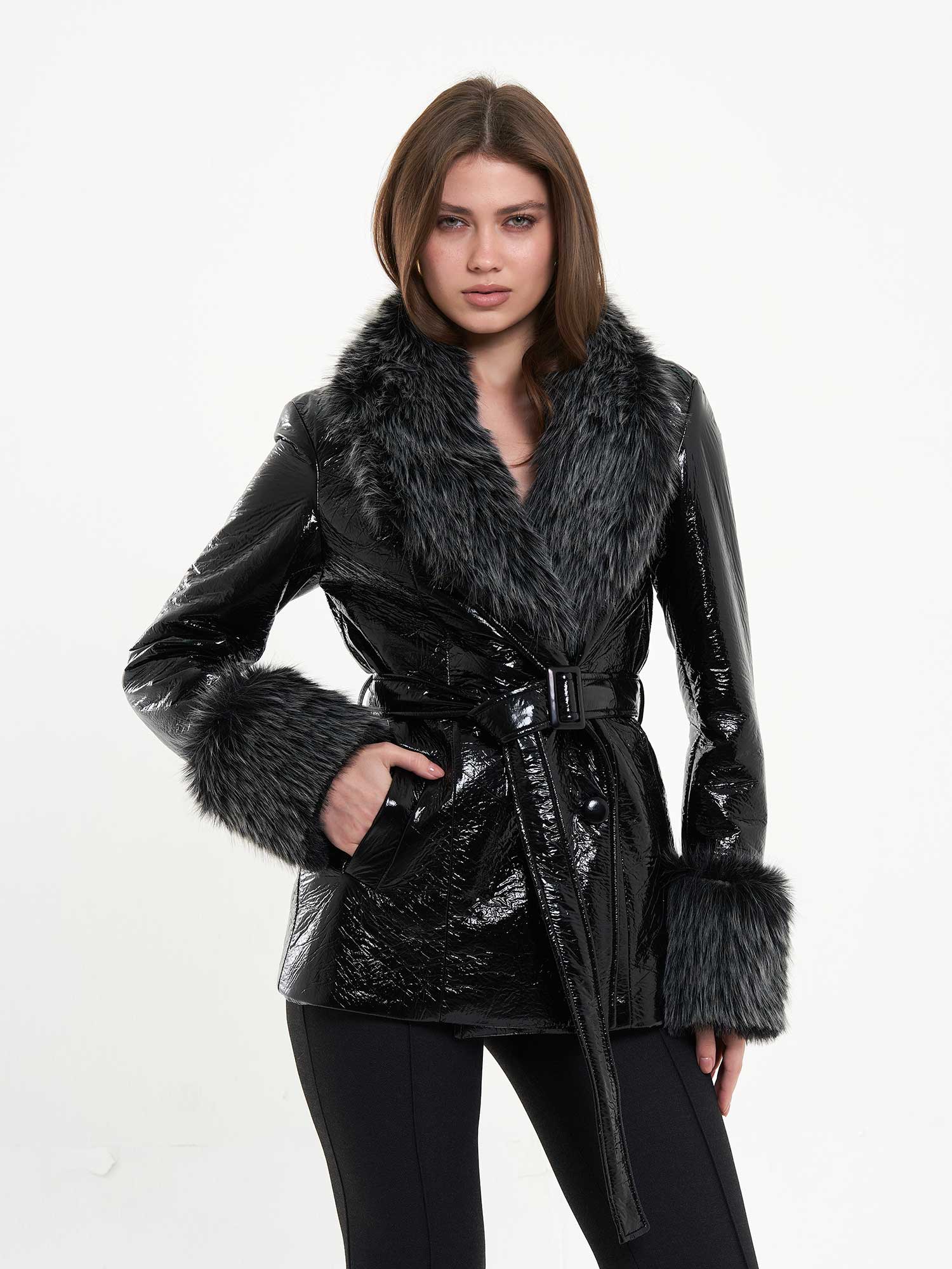 160840 Yakası Kürklü Deri Mont