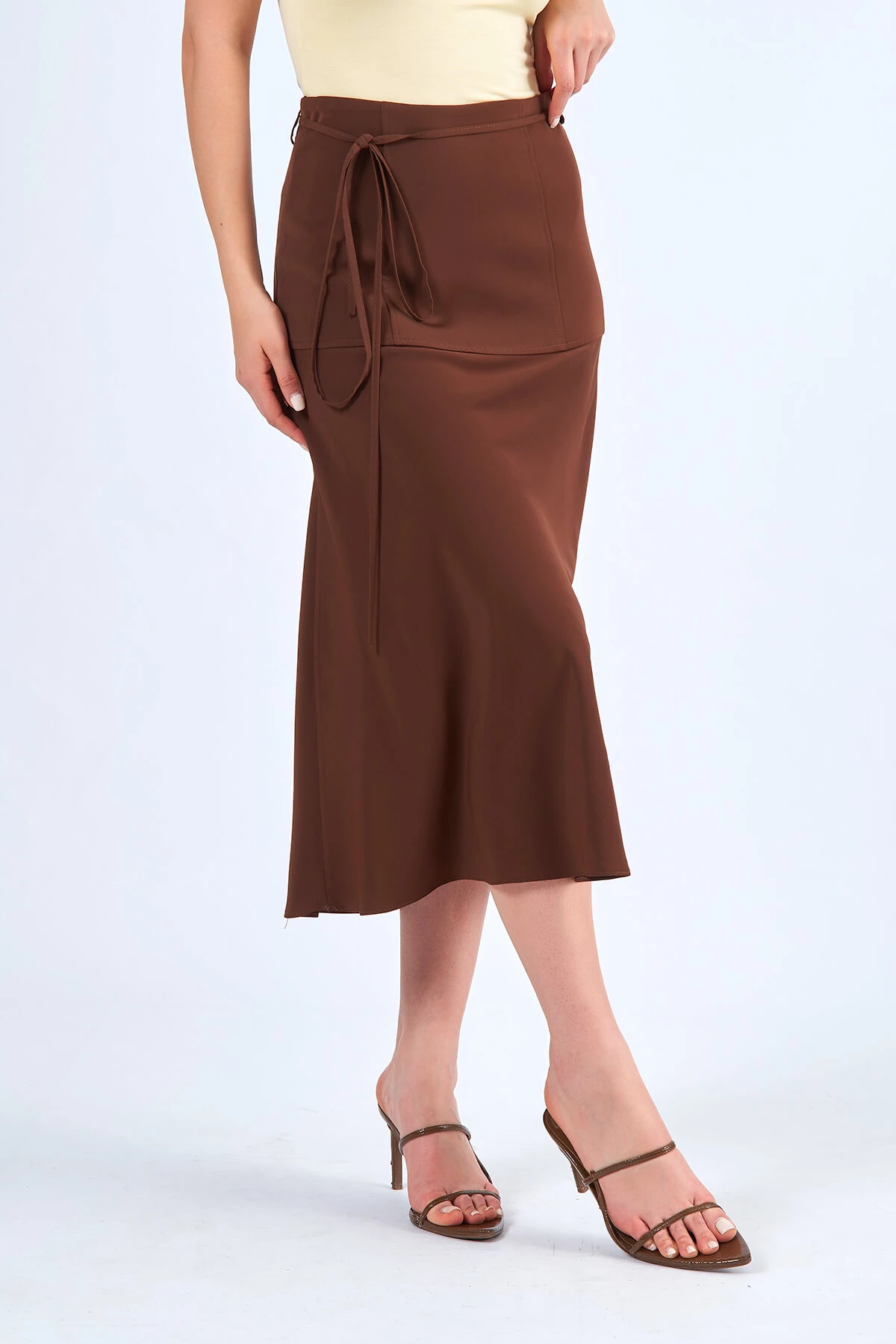 041020 KORSAJ GÖRÜNÜMLÜ MİDİ BOY ETEK