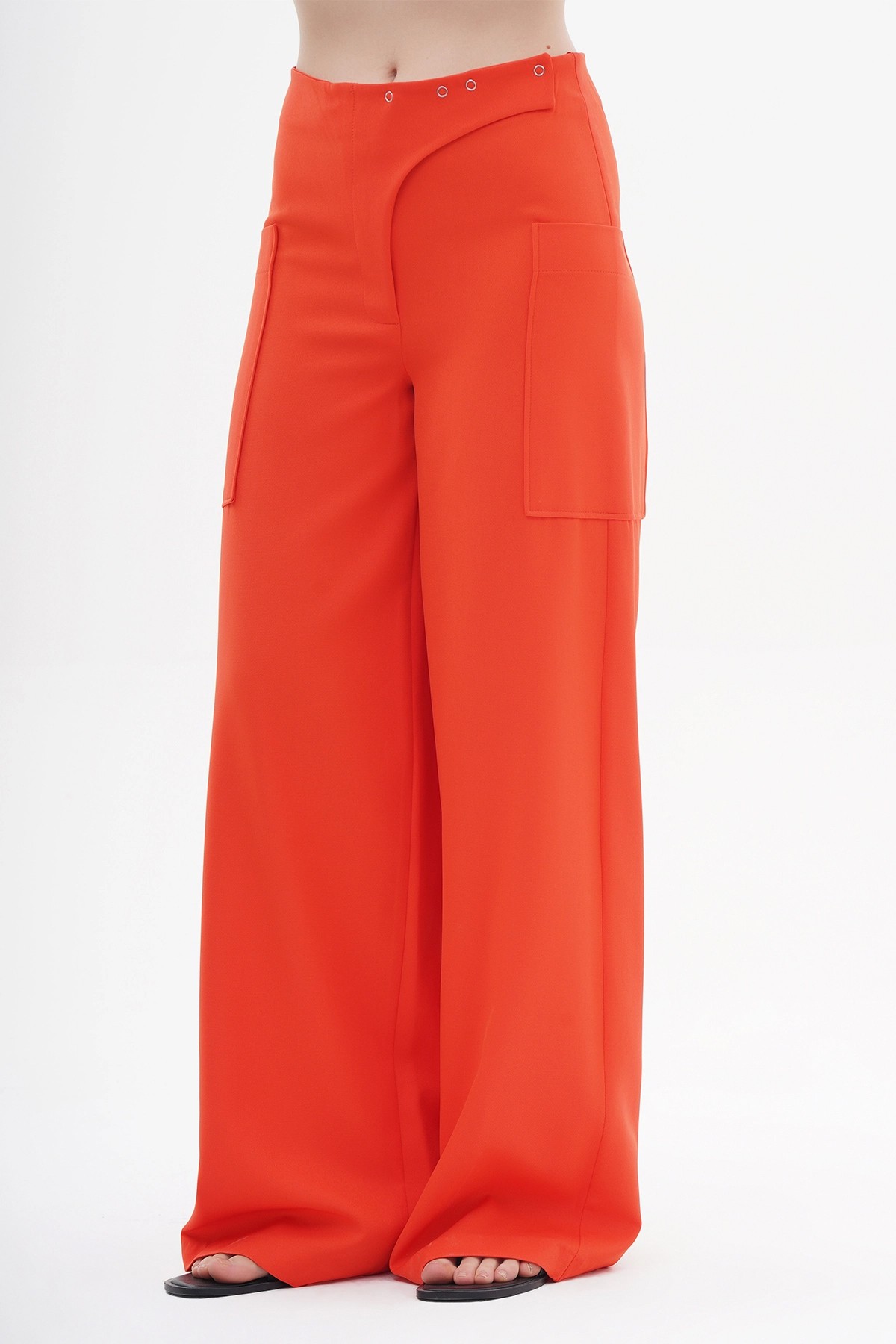 031139 Full Length Wıde Leg Pants Wıth Baby Press Button And Asymmetrıcal Closıng