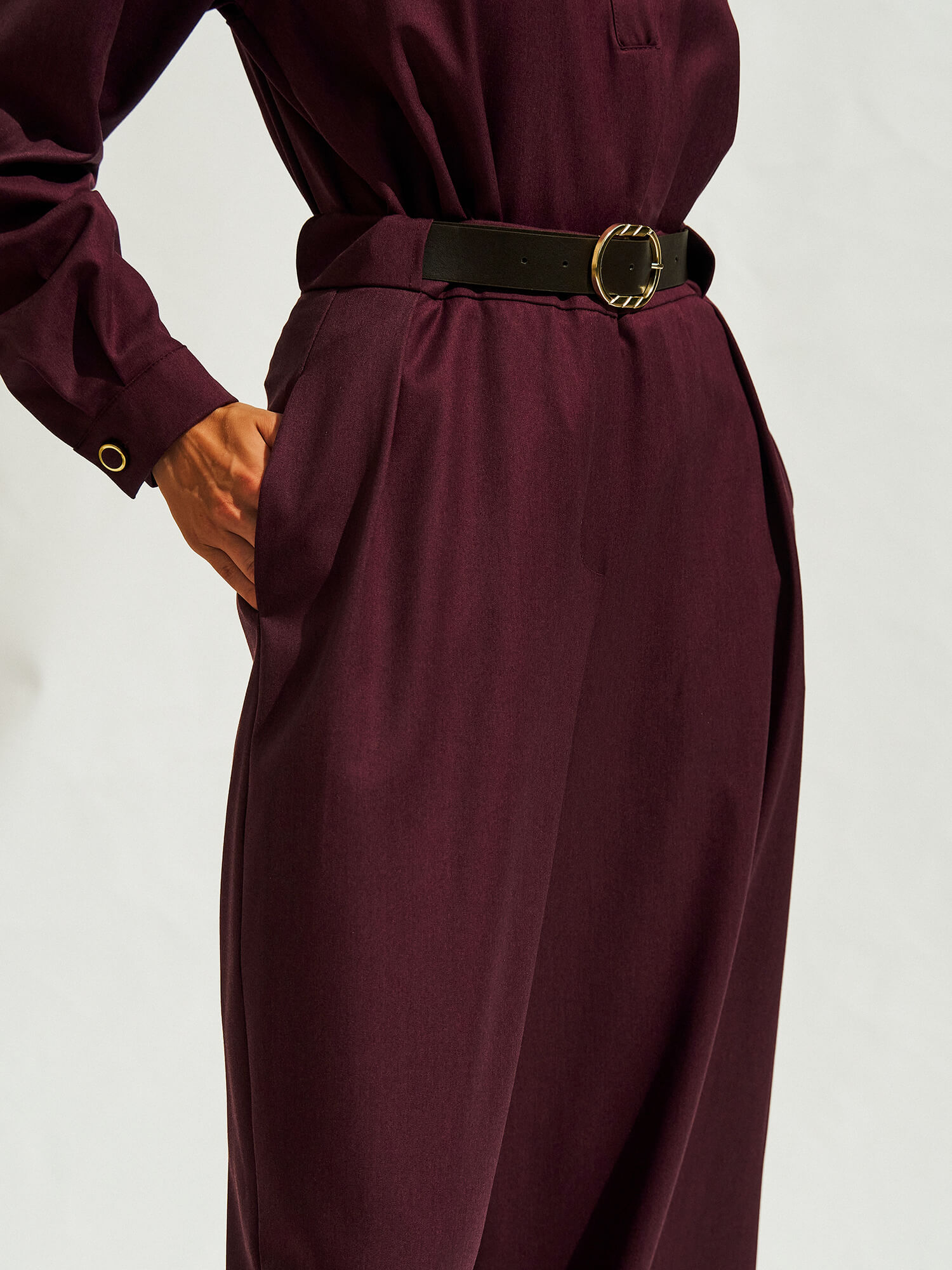 031571 Kemer Detaylı Pileli Pantolon