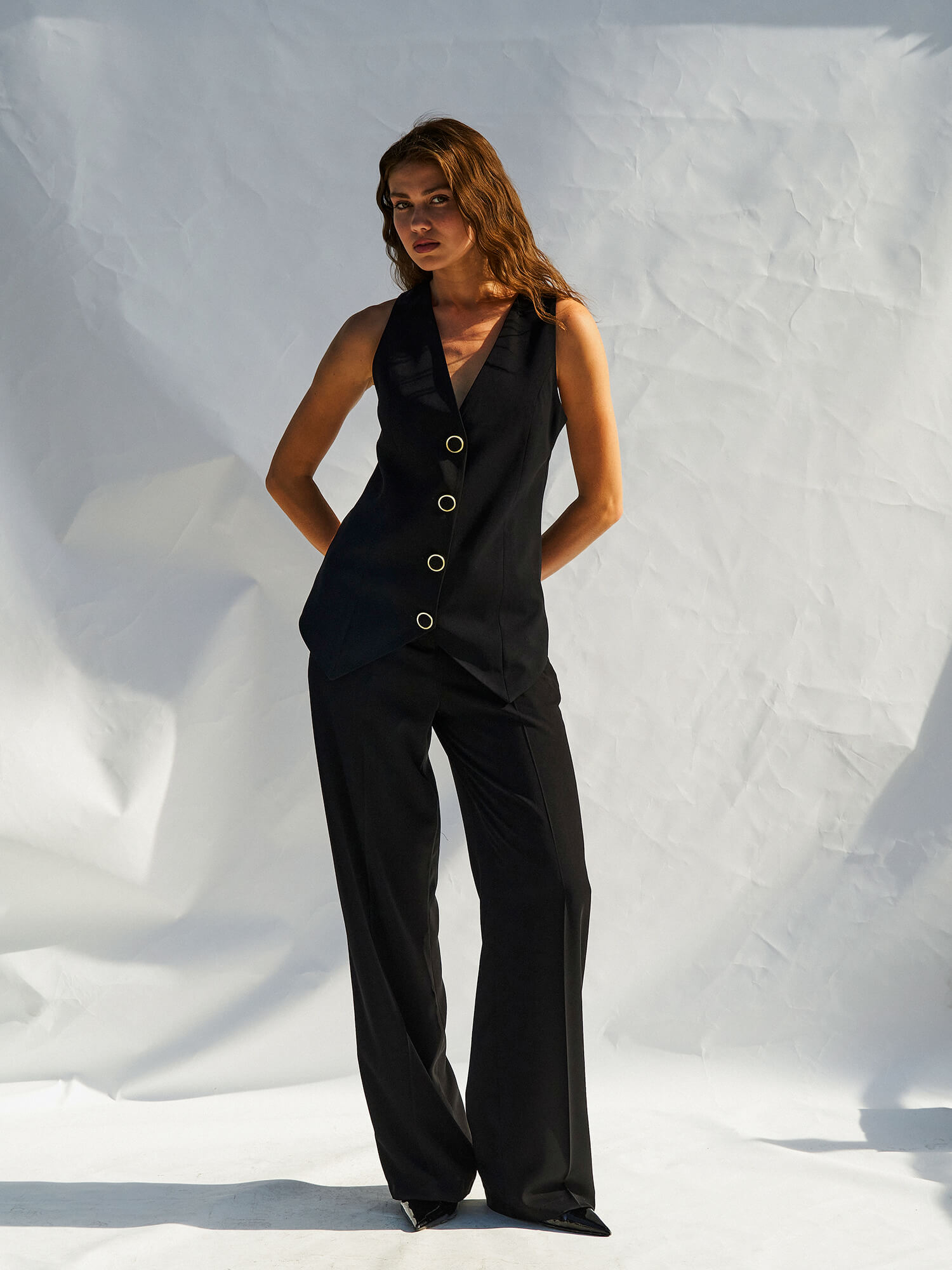 120689 Düğmeli V Yaka Yelek