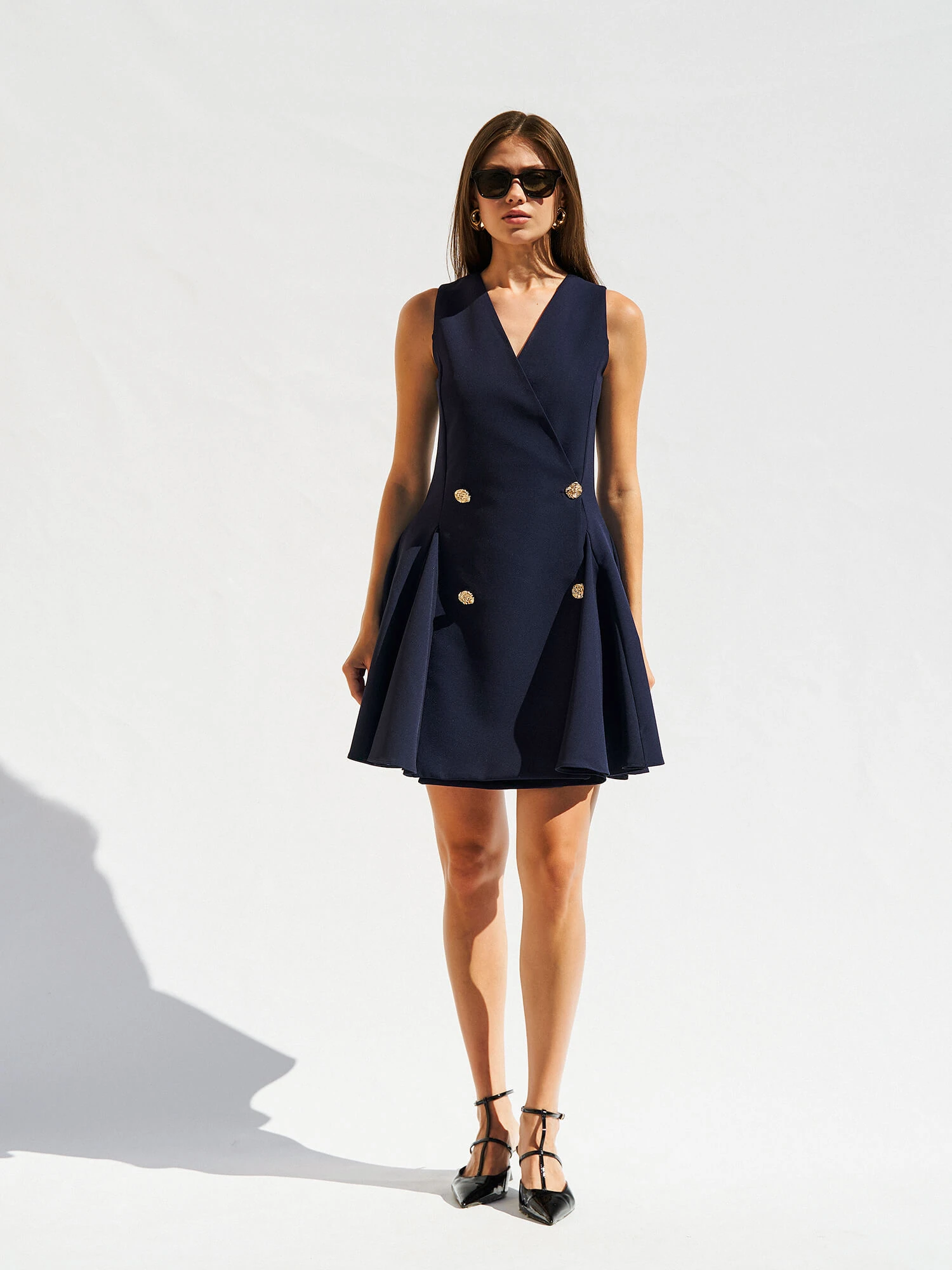 111611 Kolsuz Mini Düğme Detaylı Elbise