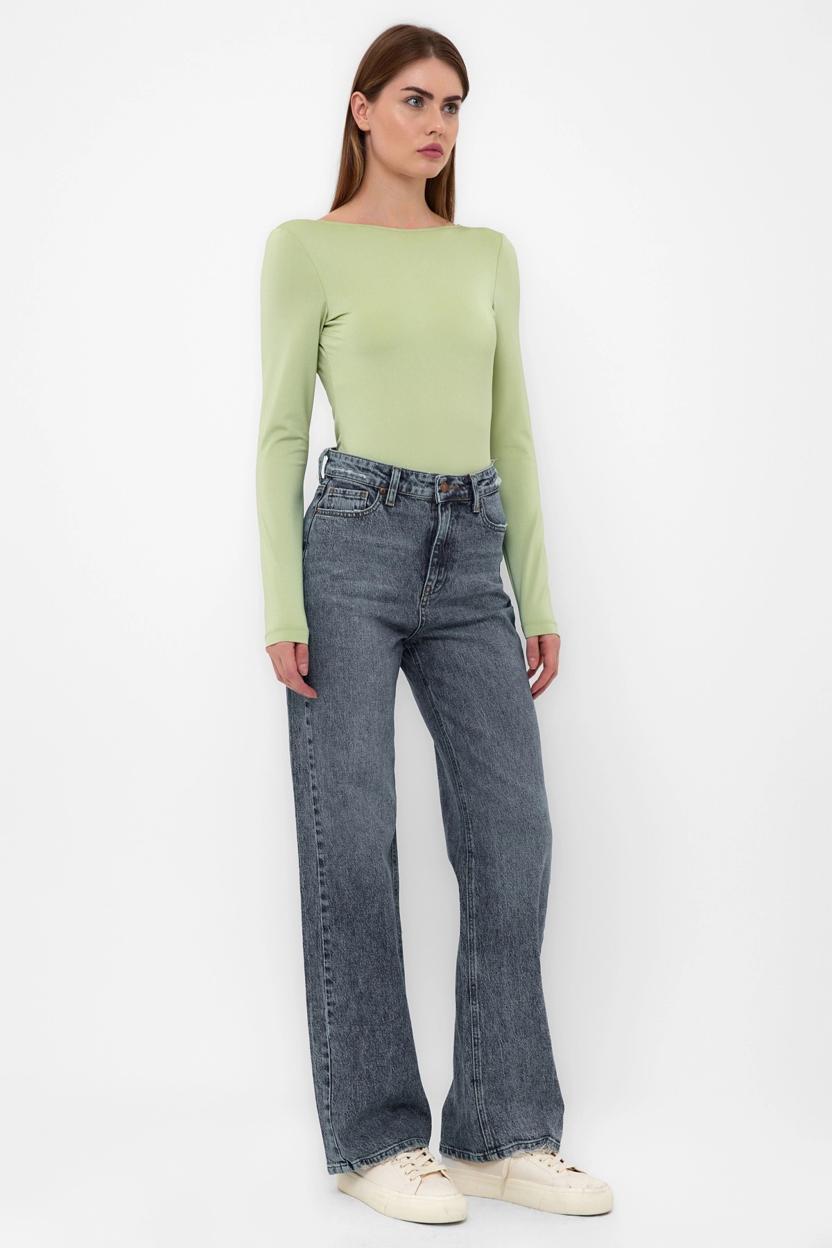 071502 Crew Neck Knitted Snap Blouse