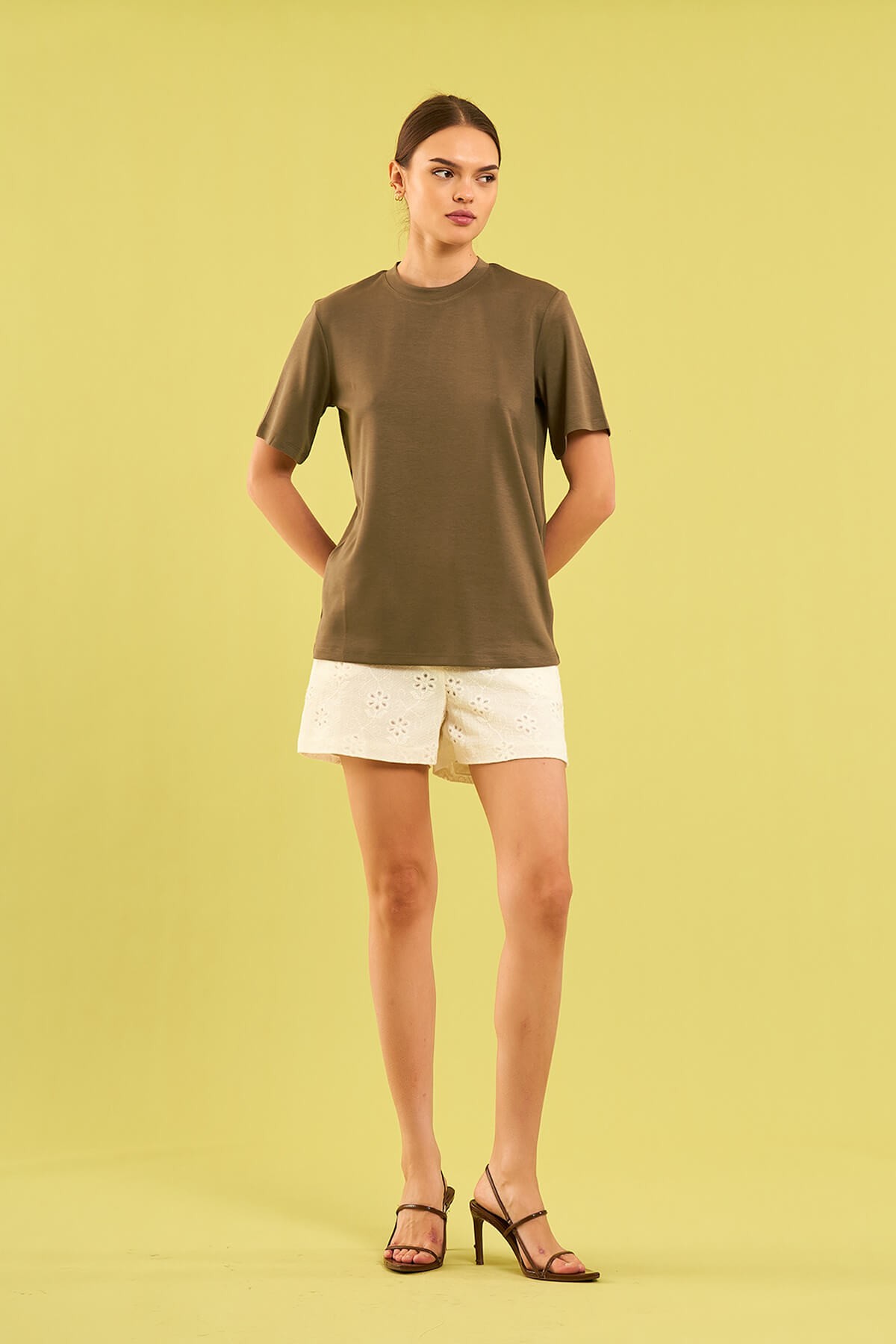 050642 BİSİKLET YAKALI OVERSİZE TSHIRT