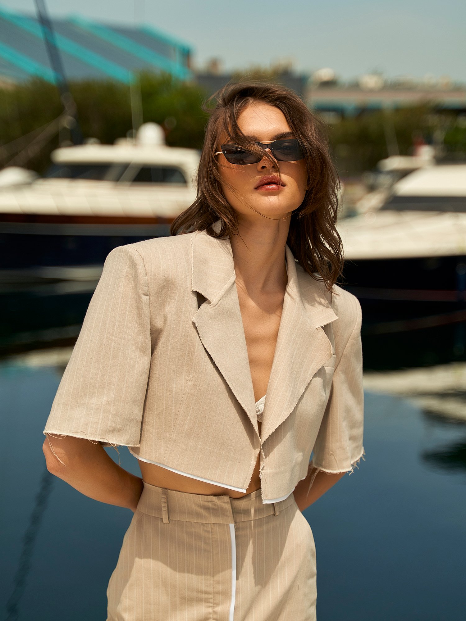 130765 Pis Kenarlı Çizgili Crop Ceket
