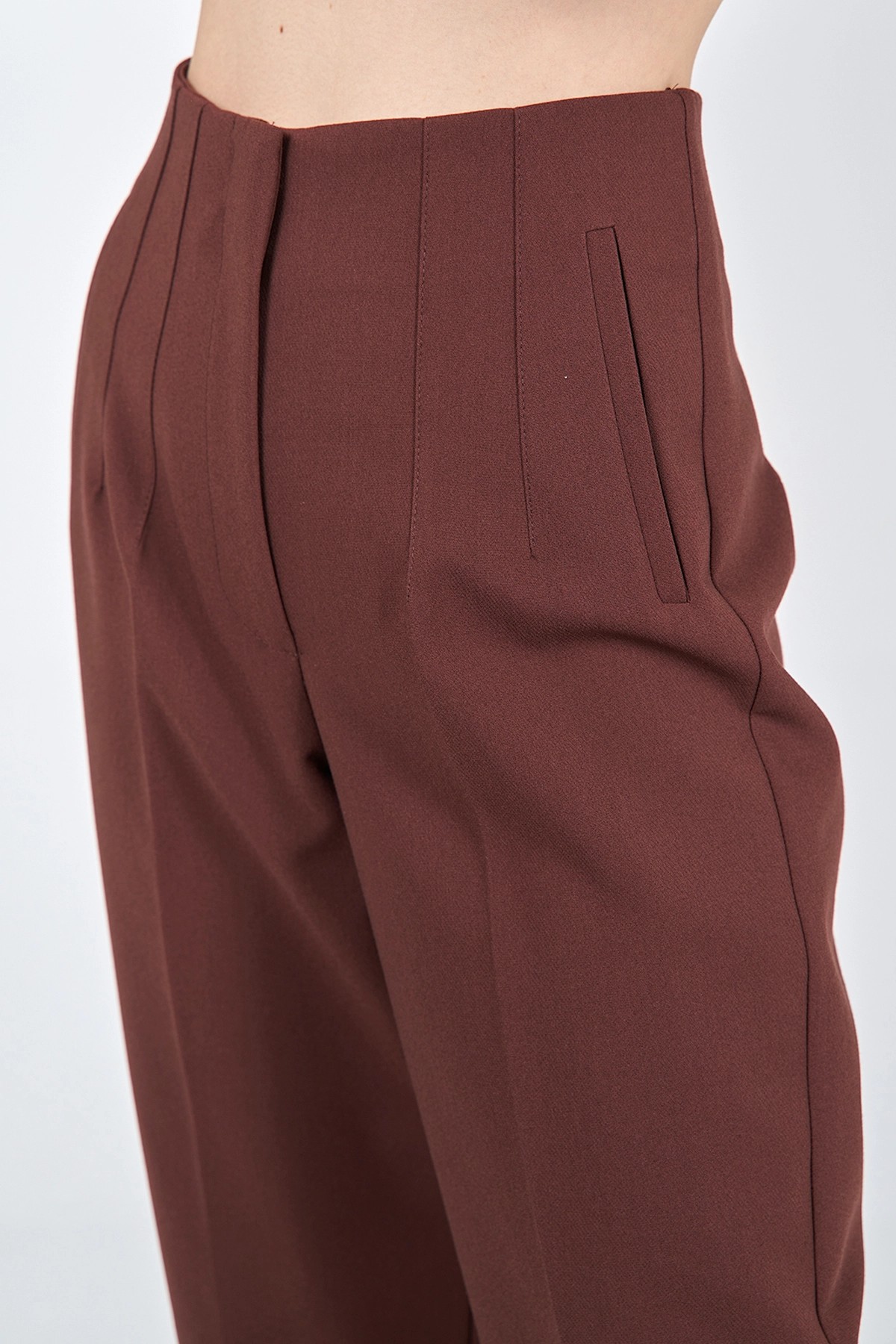 031041 High Waist Ribbed Carrot Trousers