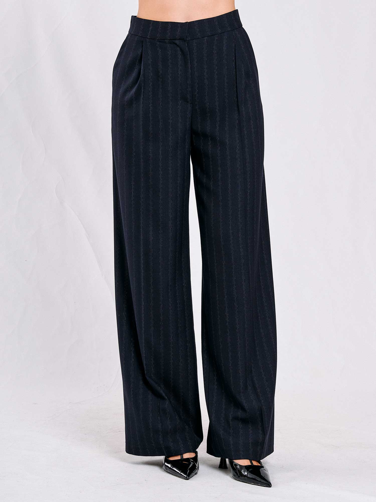 031580 Wide Leg Trousers with Side Pockets