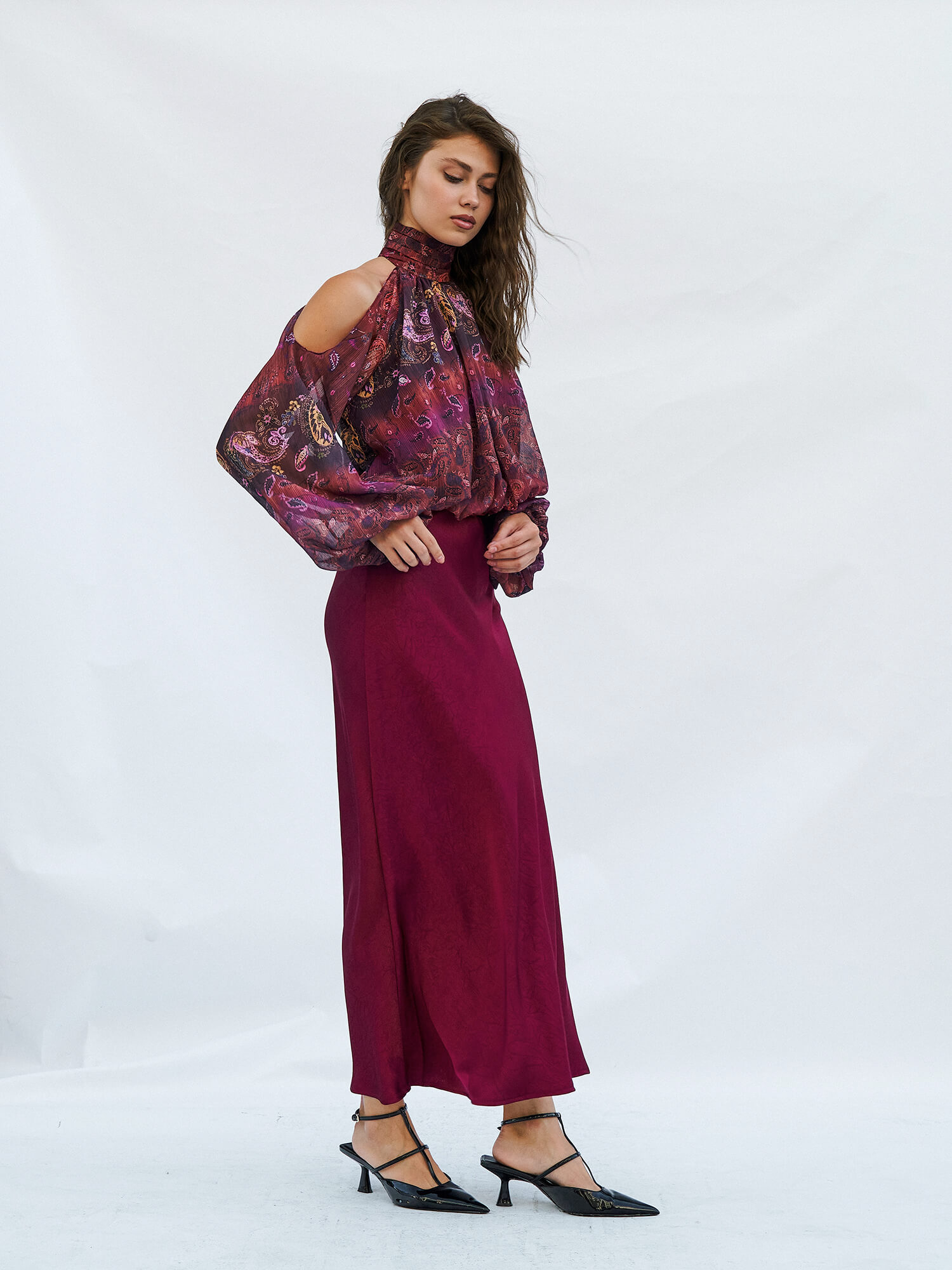 041096 Beli Kemerli Saten Etek