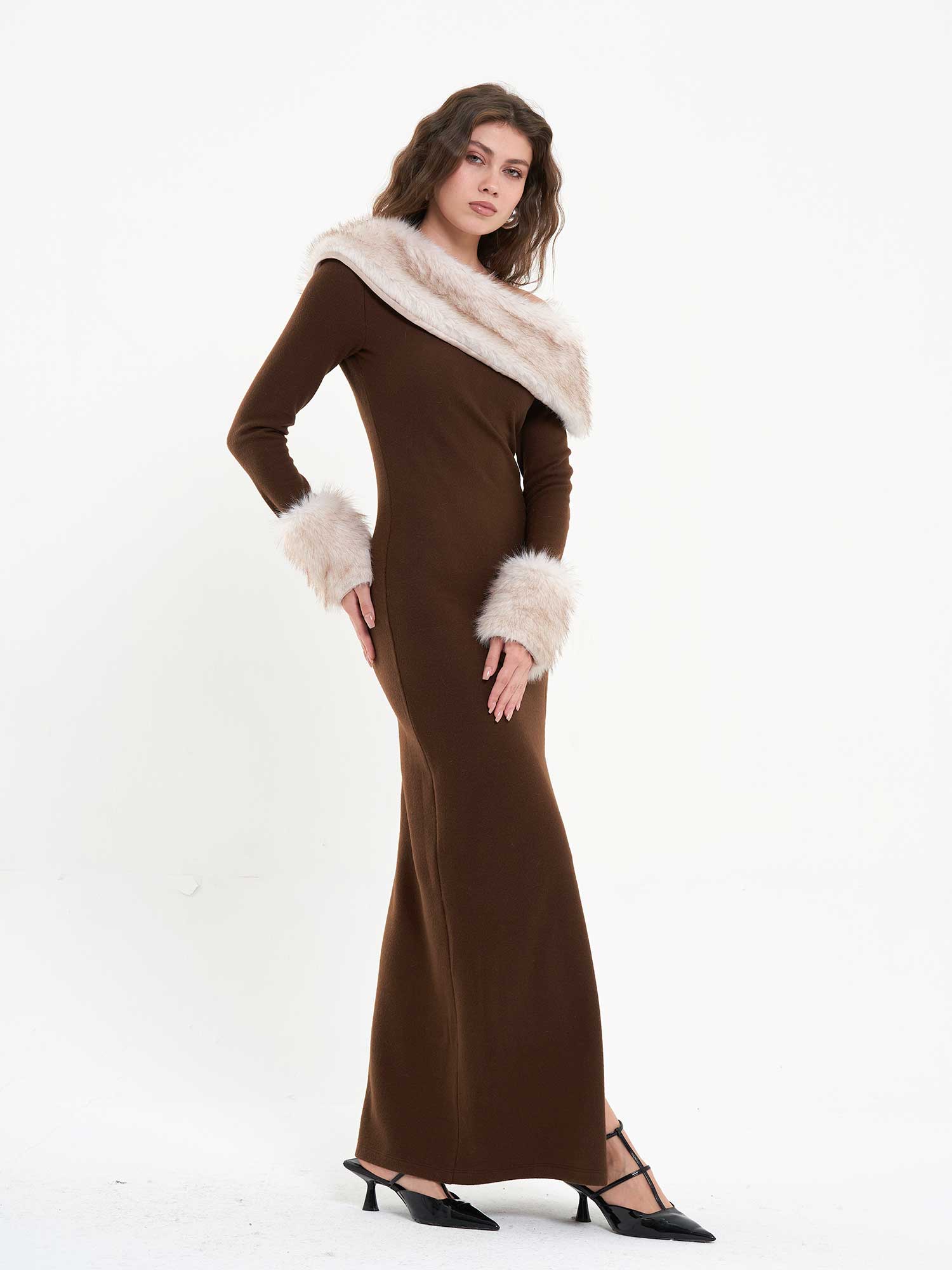 111620 Kürk Detaylı Uzun Elbise