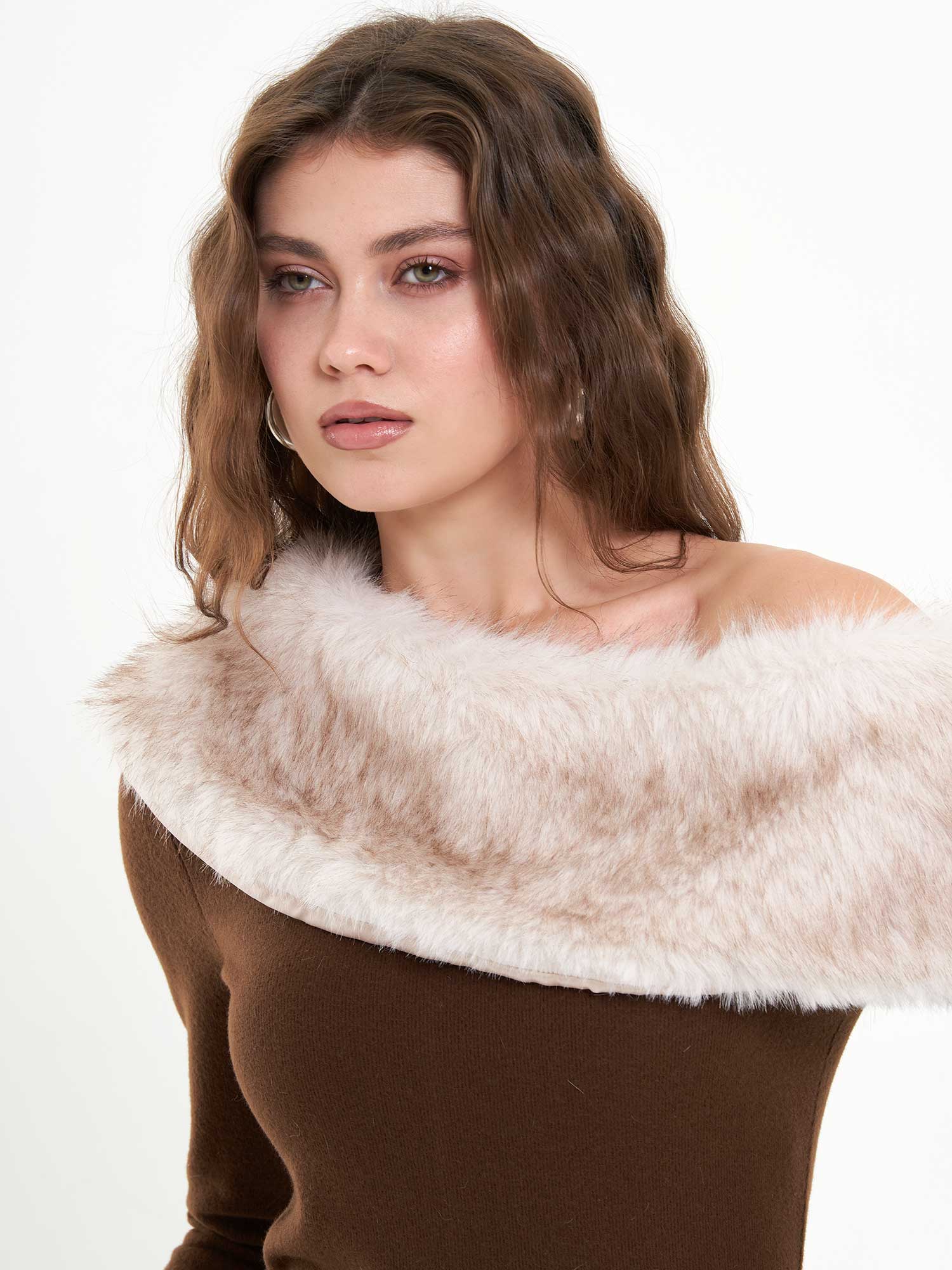 111620 Kürk Detaylı Uzun Elbise