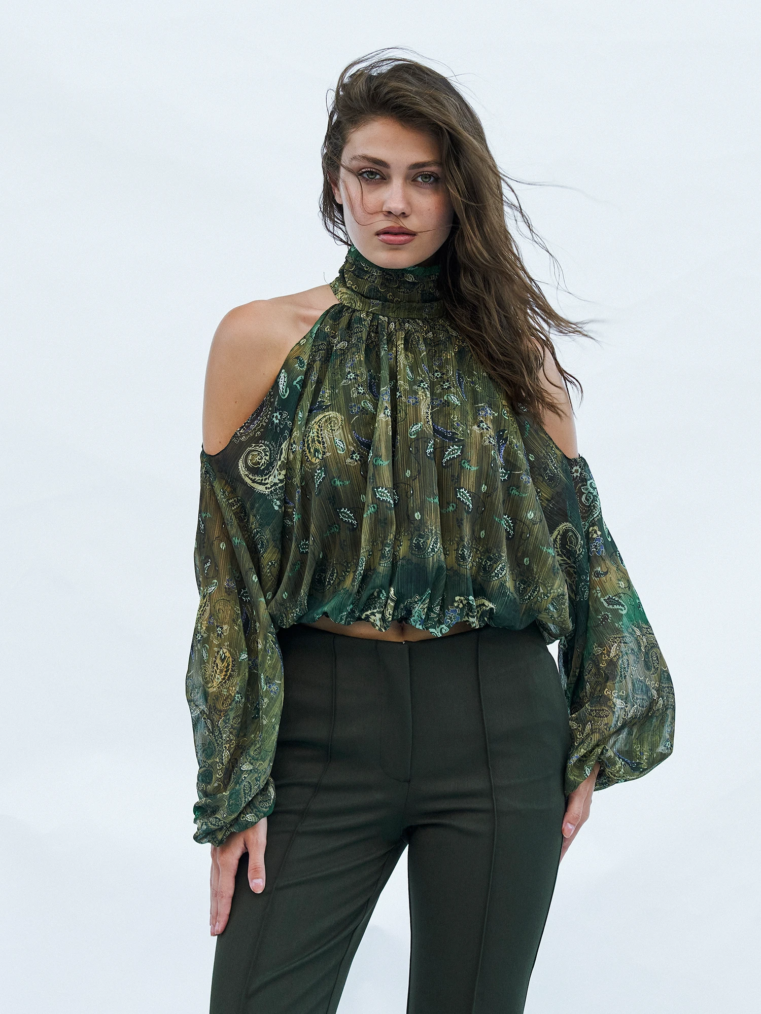 071762 Omzu Açık Belden Lastikli Bluz