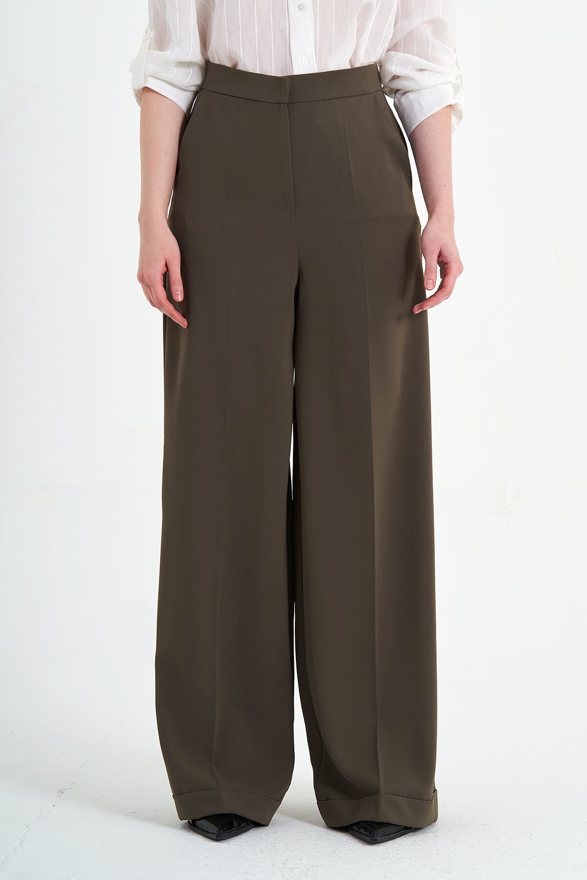 031440 STRAIGHT LEG TROUSERS WITH IRON TRACES - Khaki