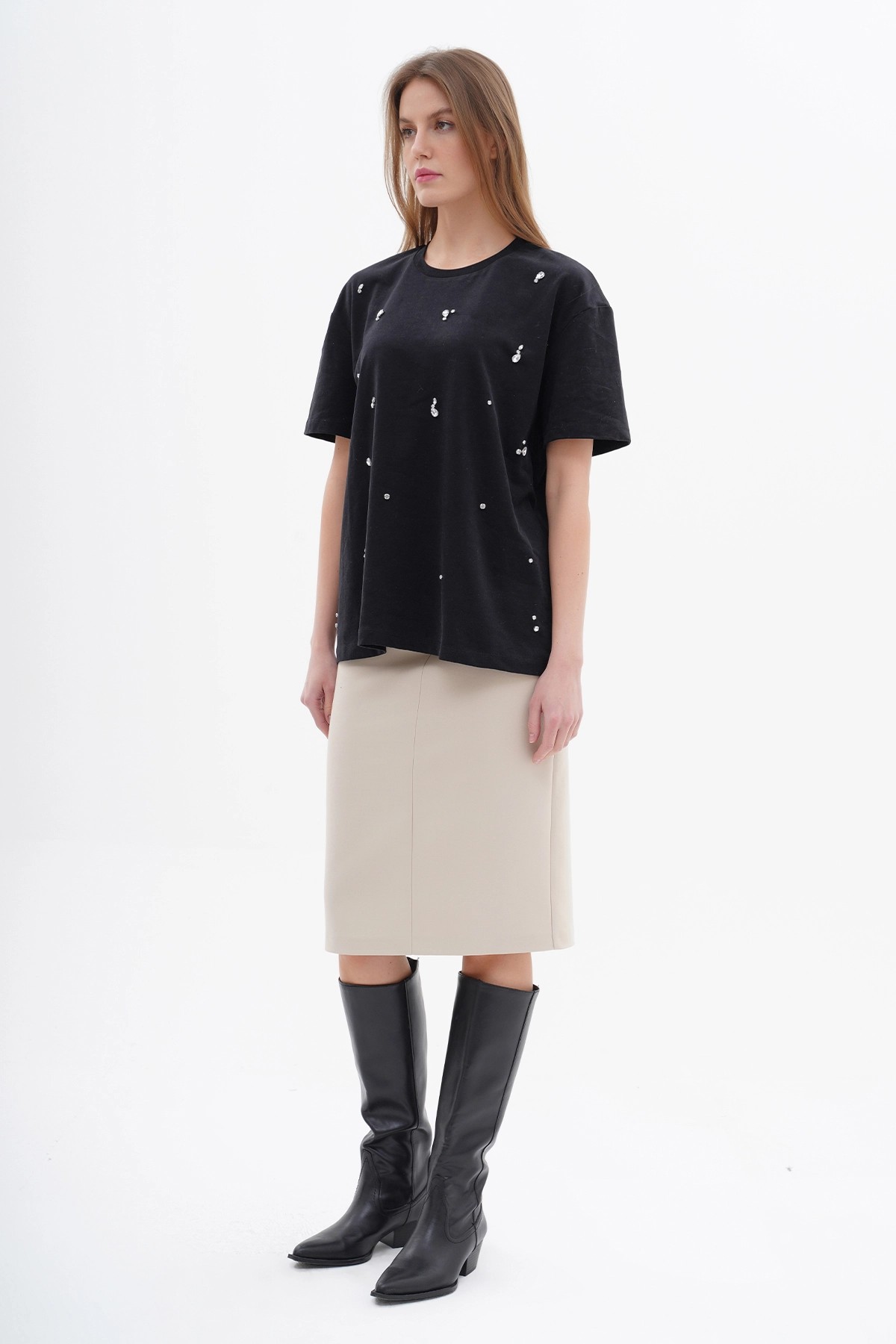 050554 Oversize T-shirt with Stone Detail