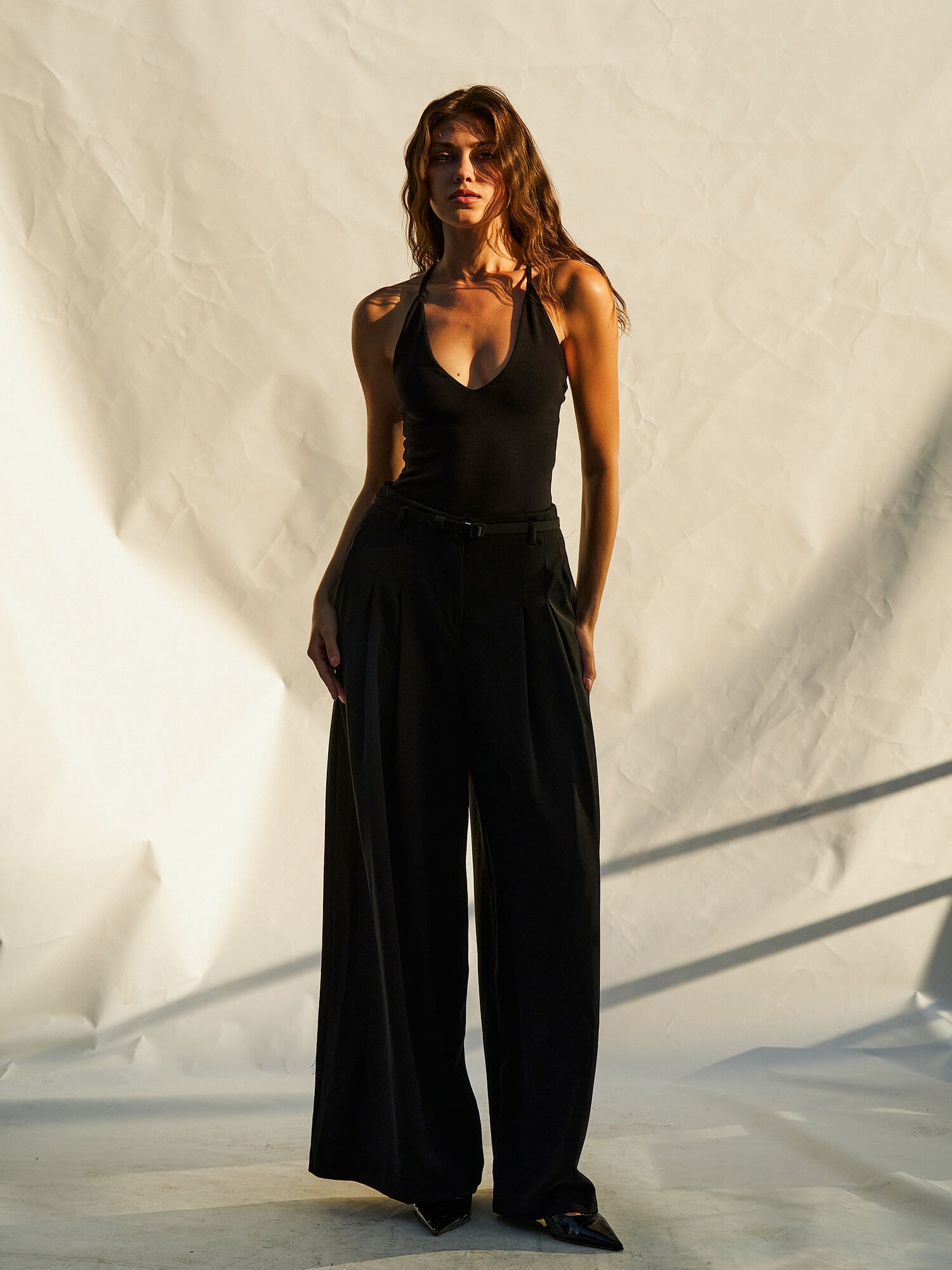 071725 Sırtı Çapraz Askılı Bodysuit - Siyah