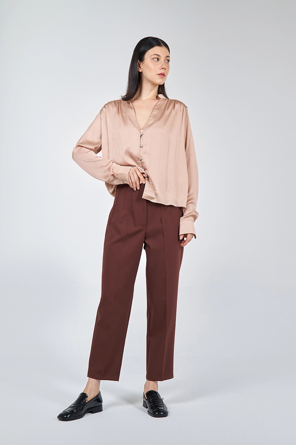 031041 High Waist Ribbed Carrot Trousers - Coffee