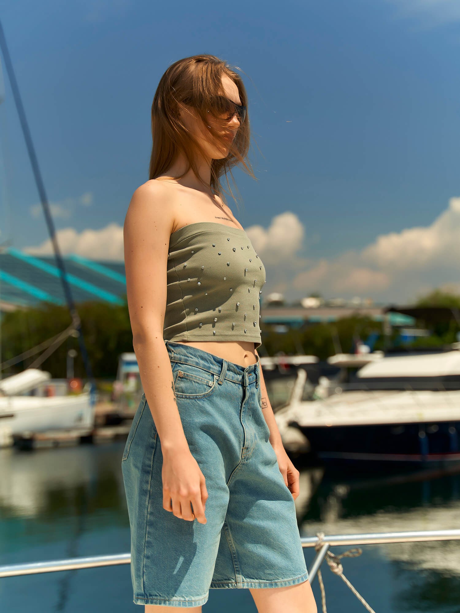 060173 Taşlı Straplez Örme Bluz