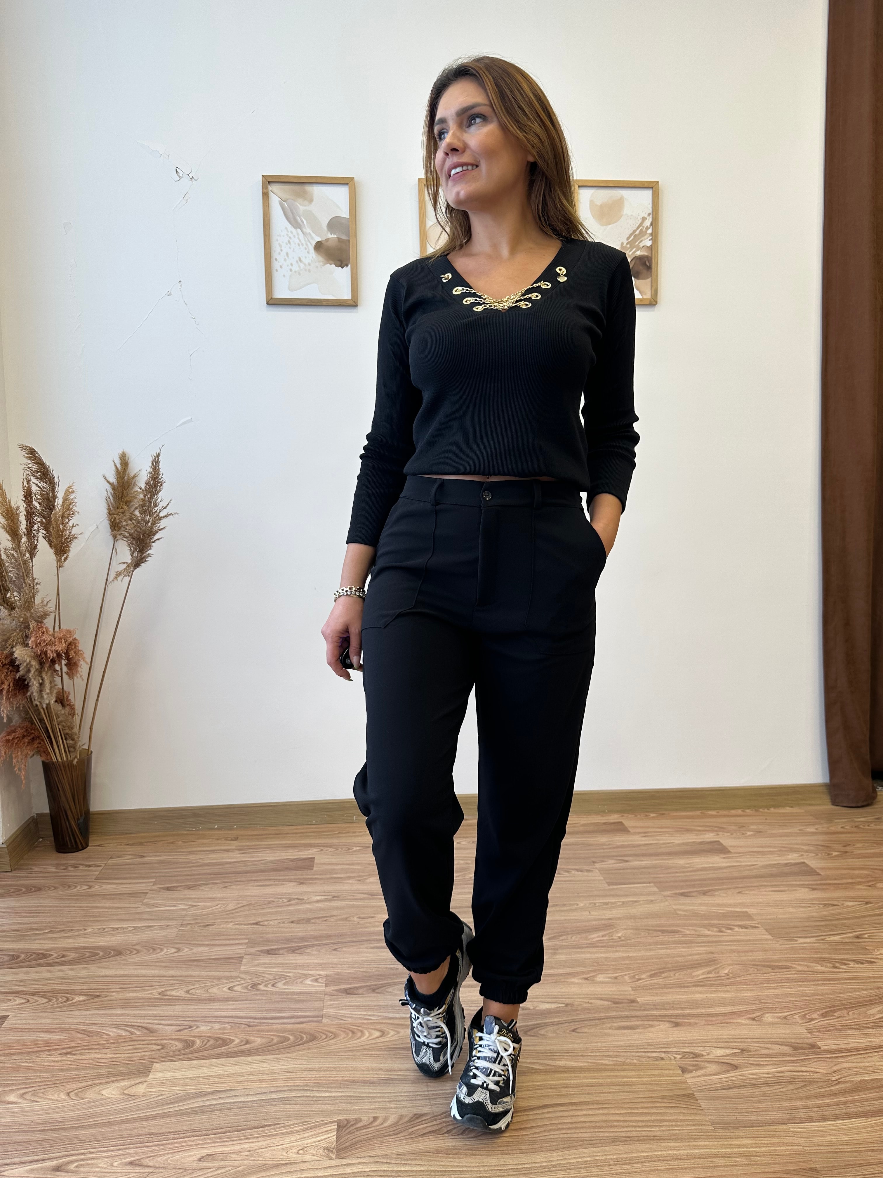 Siyah Paça Lastikli Jogger Pantolon