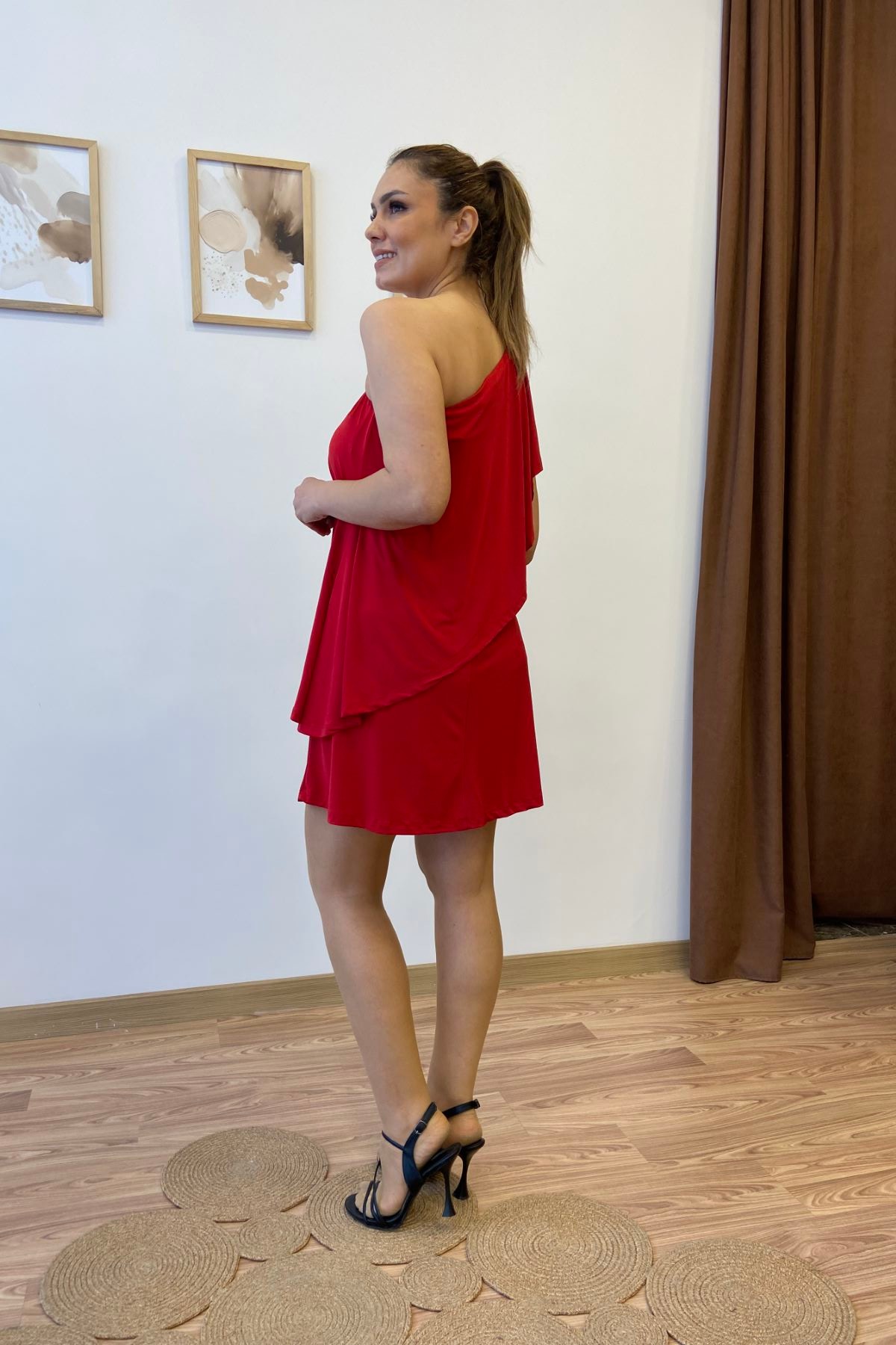 Tek Omuz Asimetrik Sandy Mini Elbise
