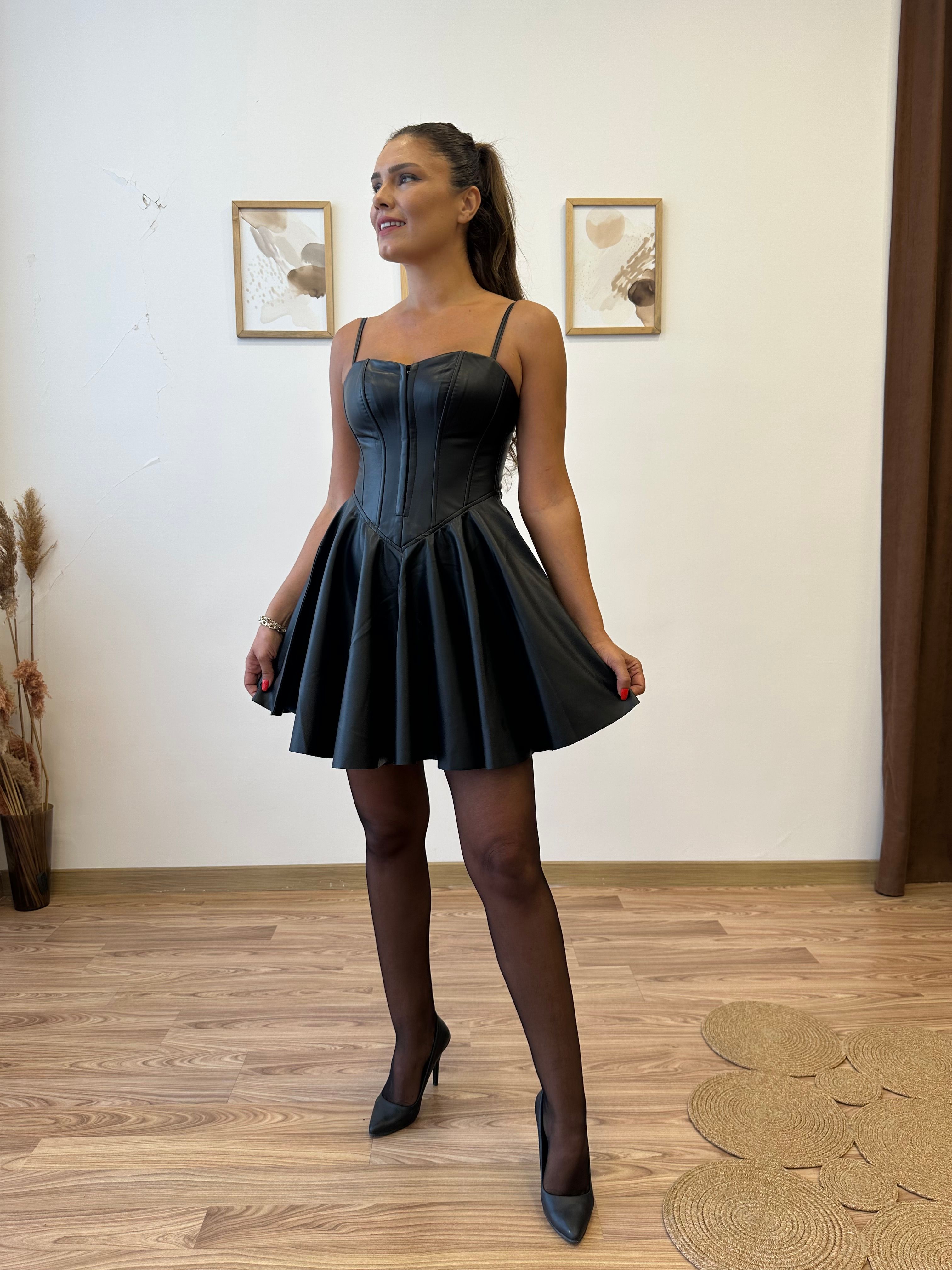 Balenli Deri Mini Kloş Elbise