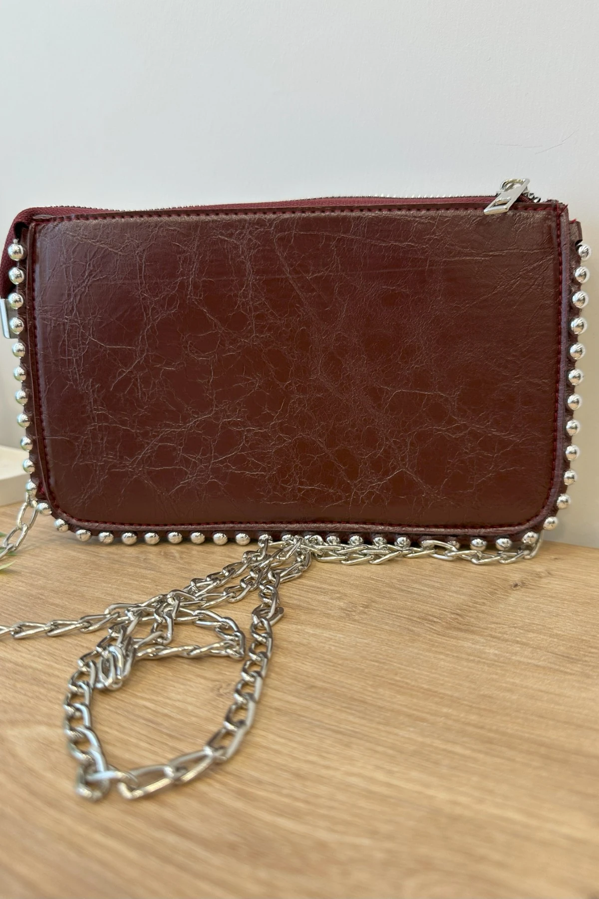 Boncuk Ve Zincir Aksesuarlı Mini Çanta