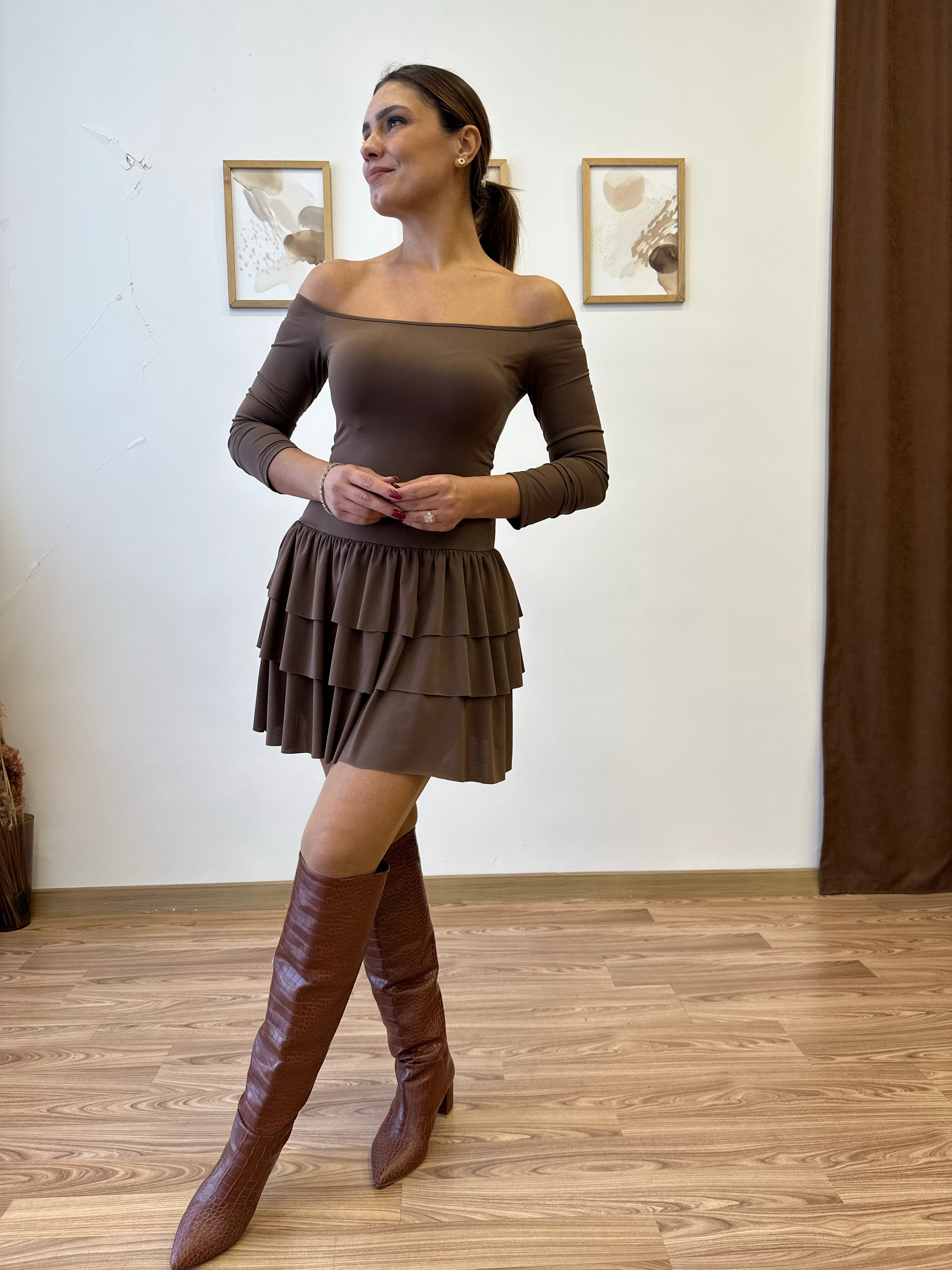 Madonna Yaka Fırfırlı Sandy Mini Elbise - kahverengi