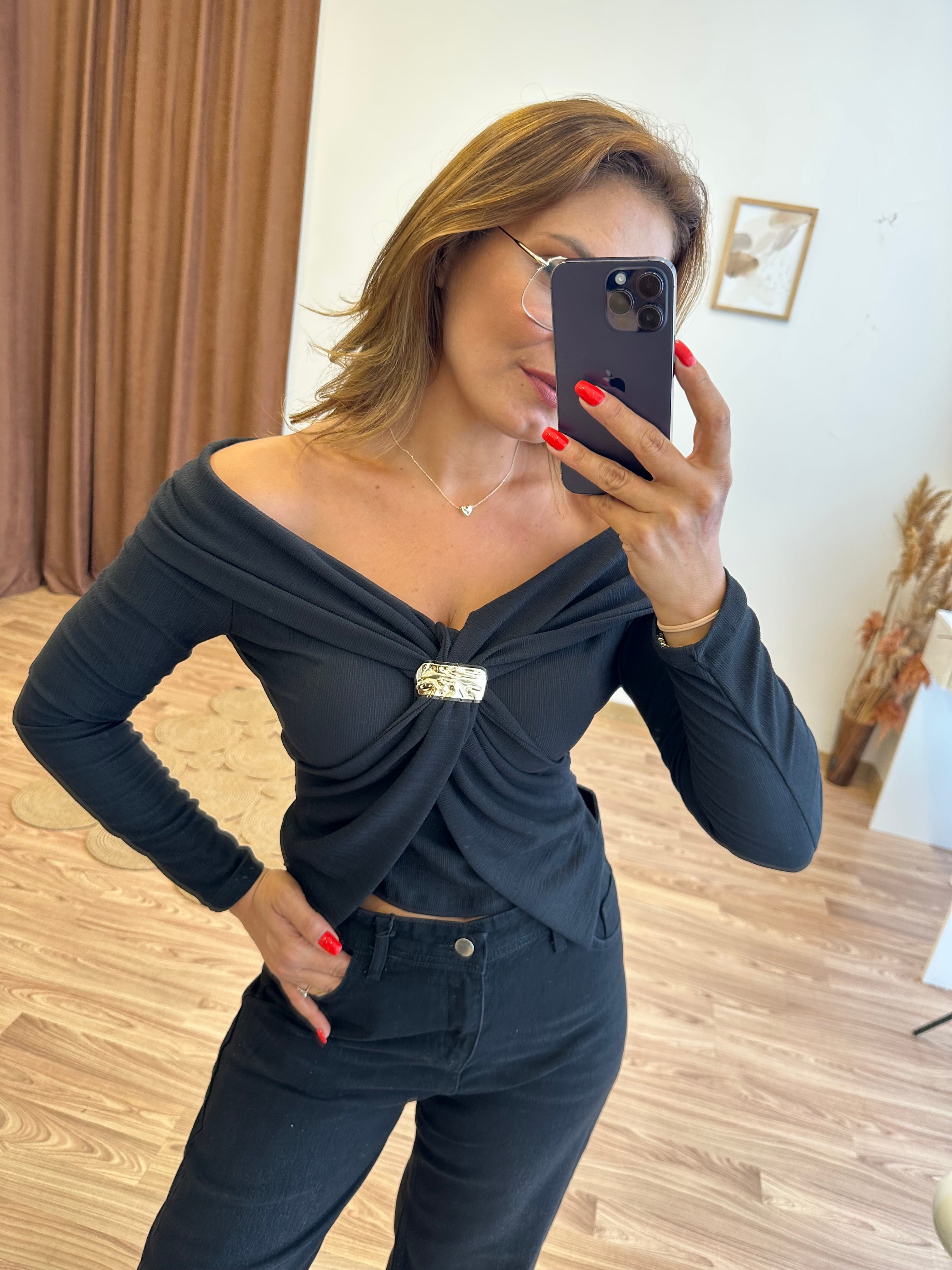 Şal Yaka Aksesuarlı Bluz - siyah