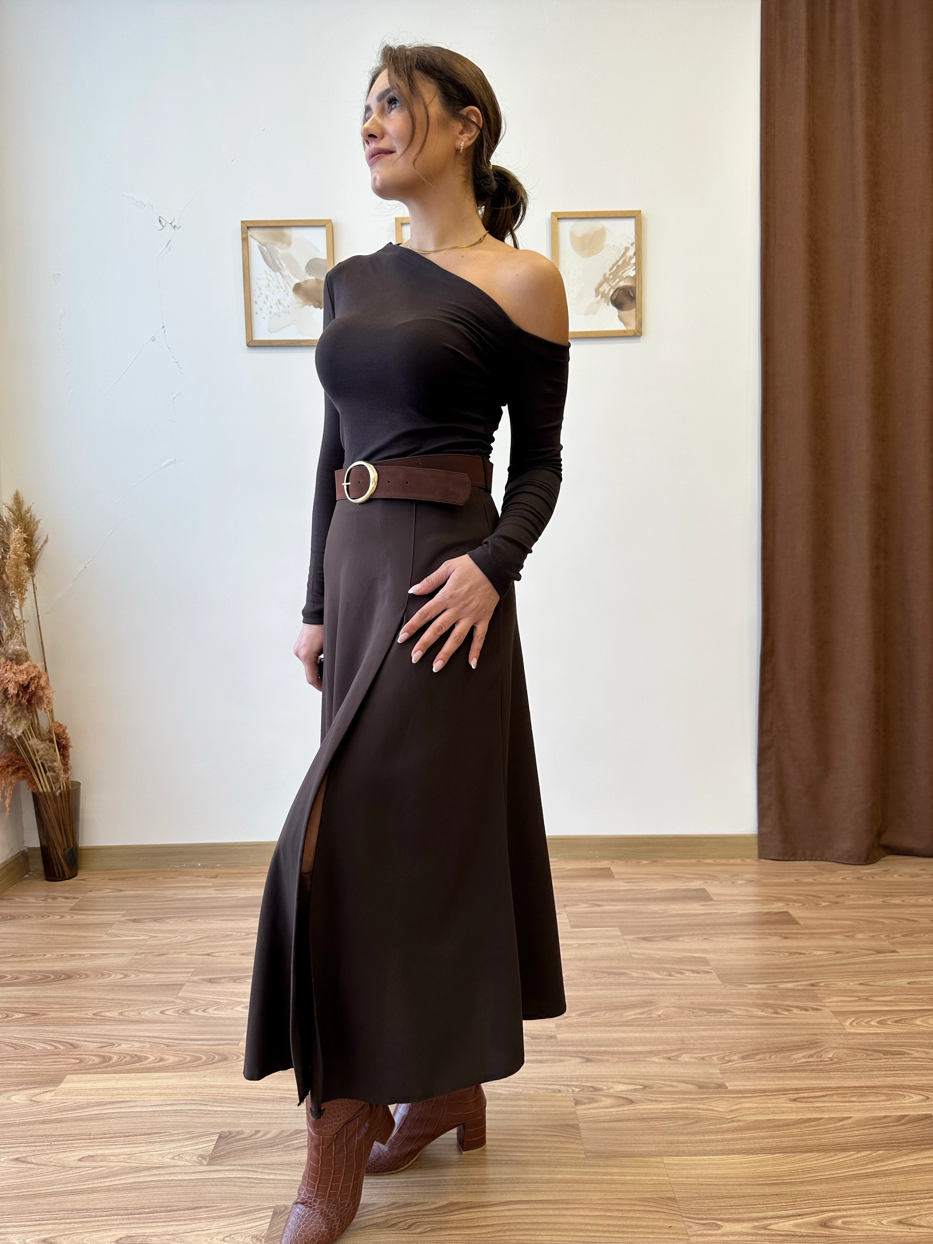 Yırtmaçlı Uzun Etek