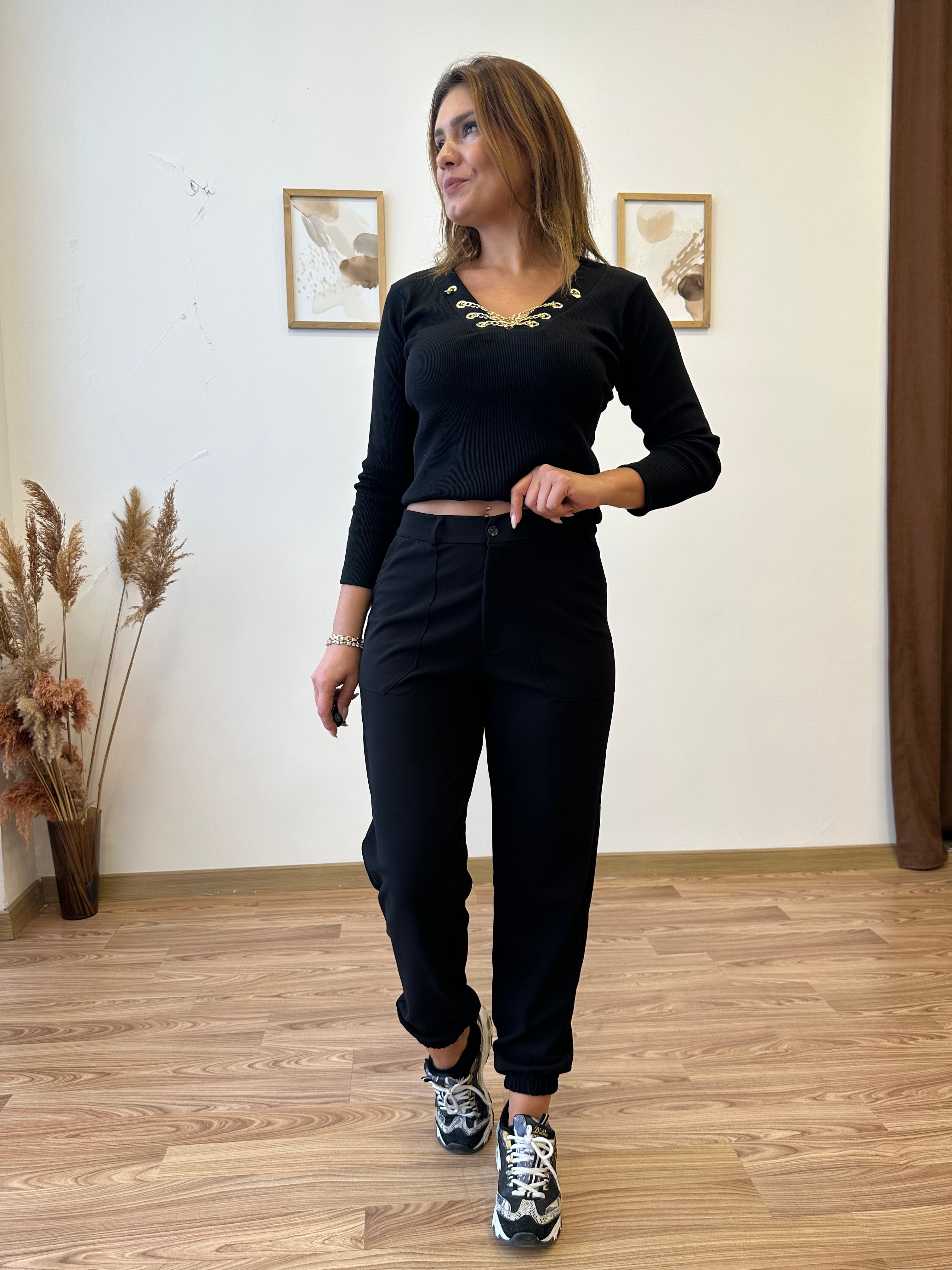 Zincir Aksesuarlı Bluz