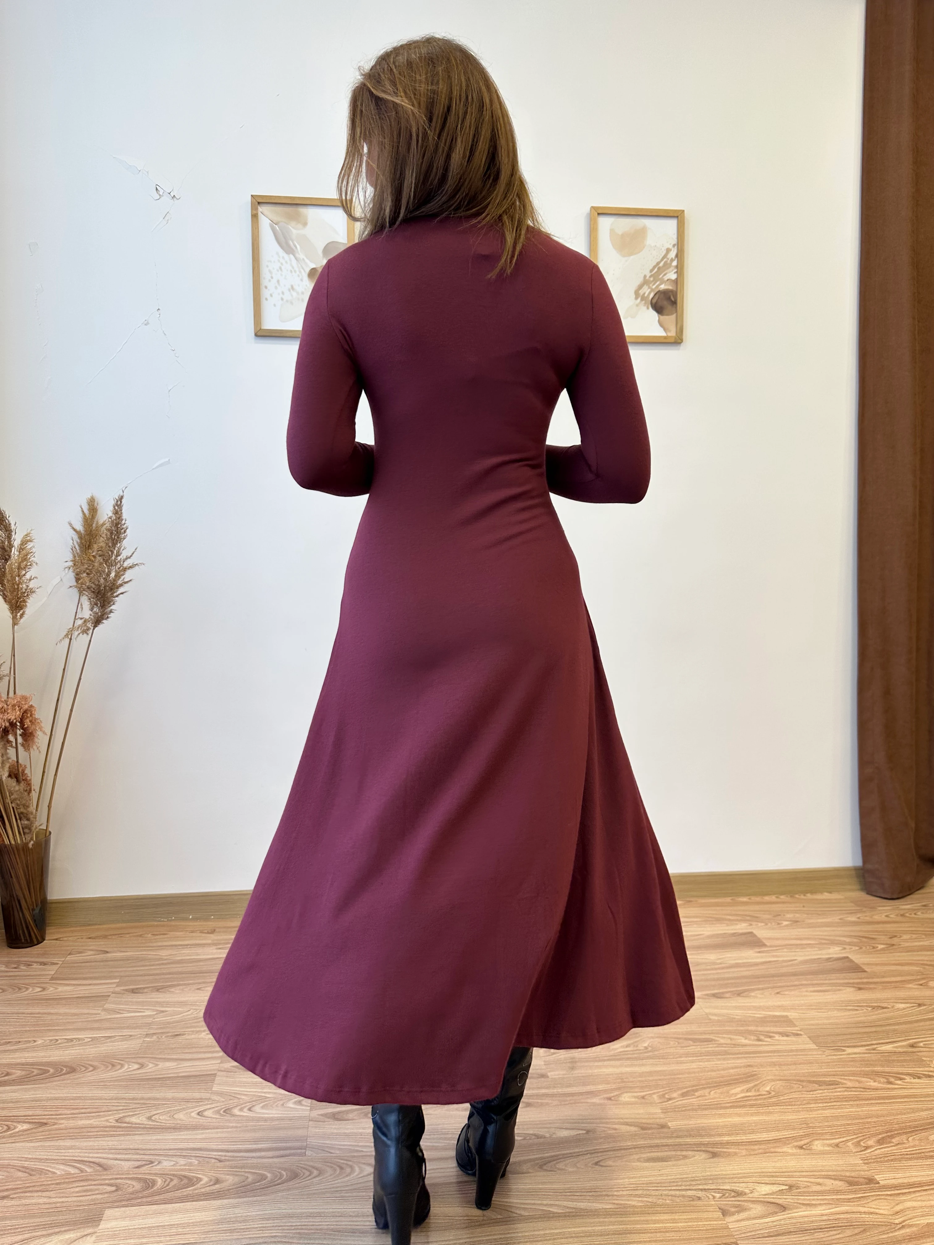 Çift Yırtmaçlı Midi Elbise