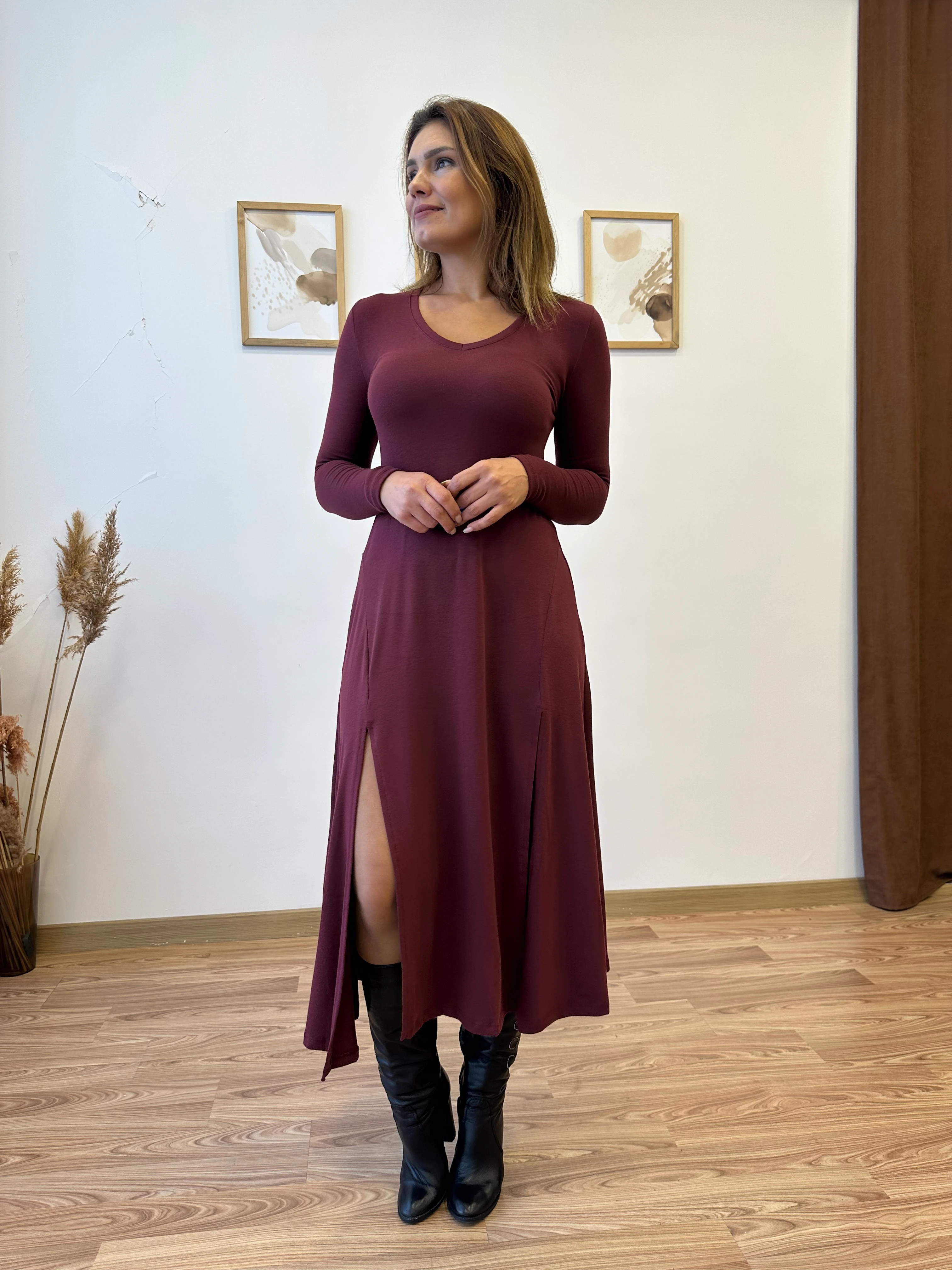 Çift Yırtmaçlı Midi Elbise