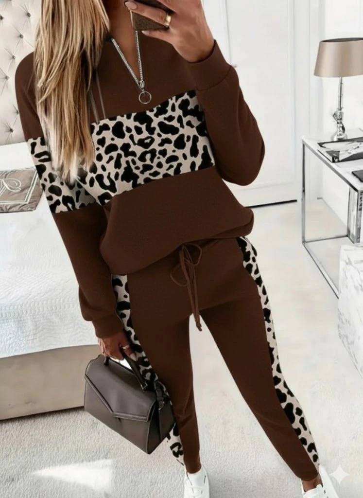 Leopar Detaylı Eşofman Takım